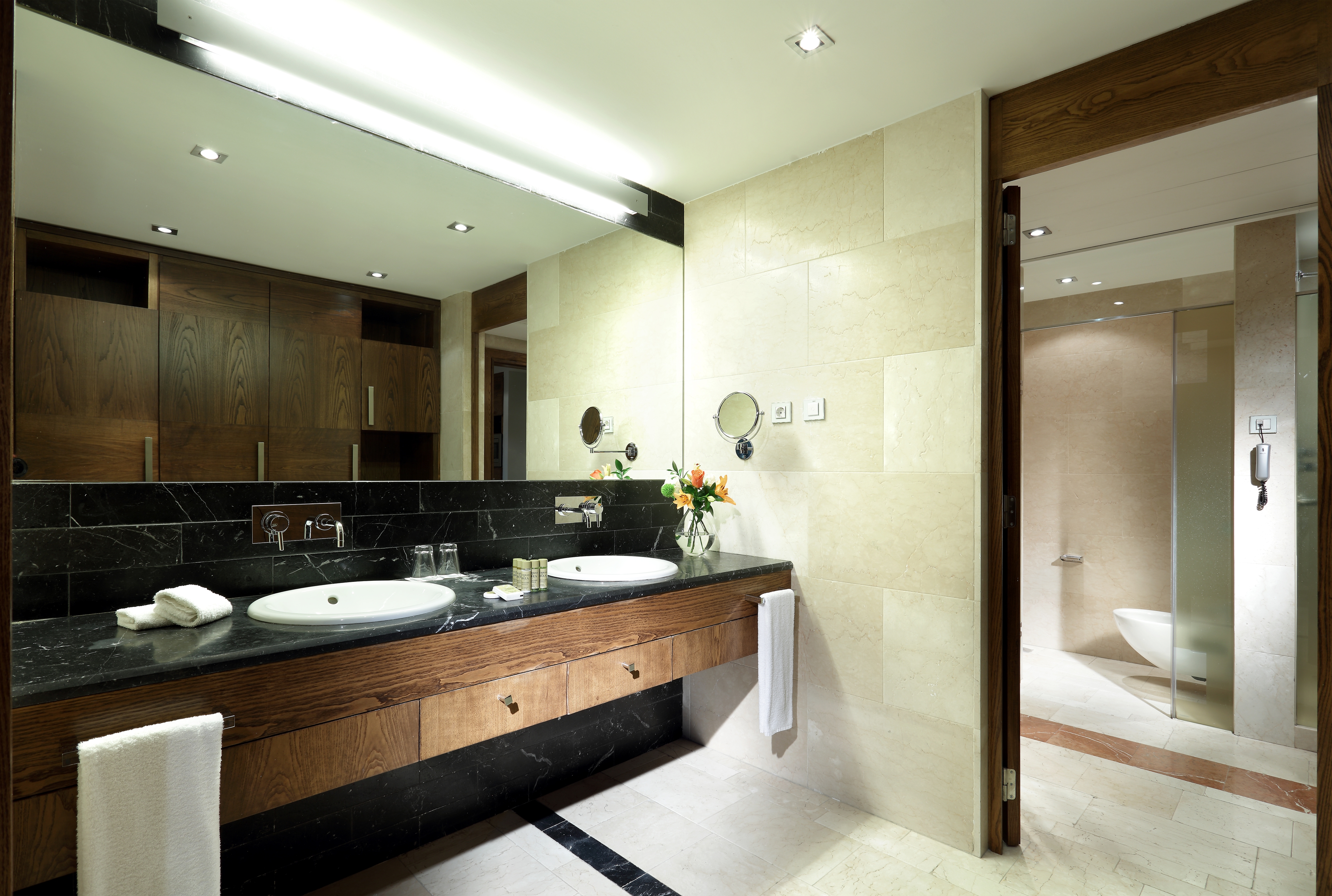 Foto de Eurostars Madrid Mirasierra Suites