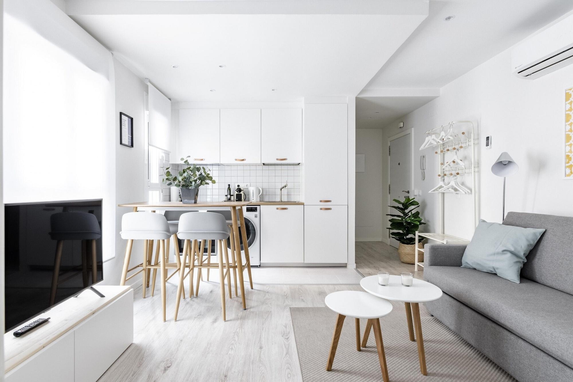 Mad Apartments By Olala Homes