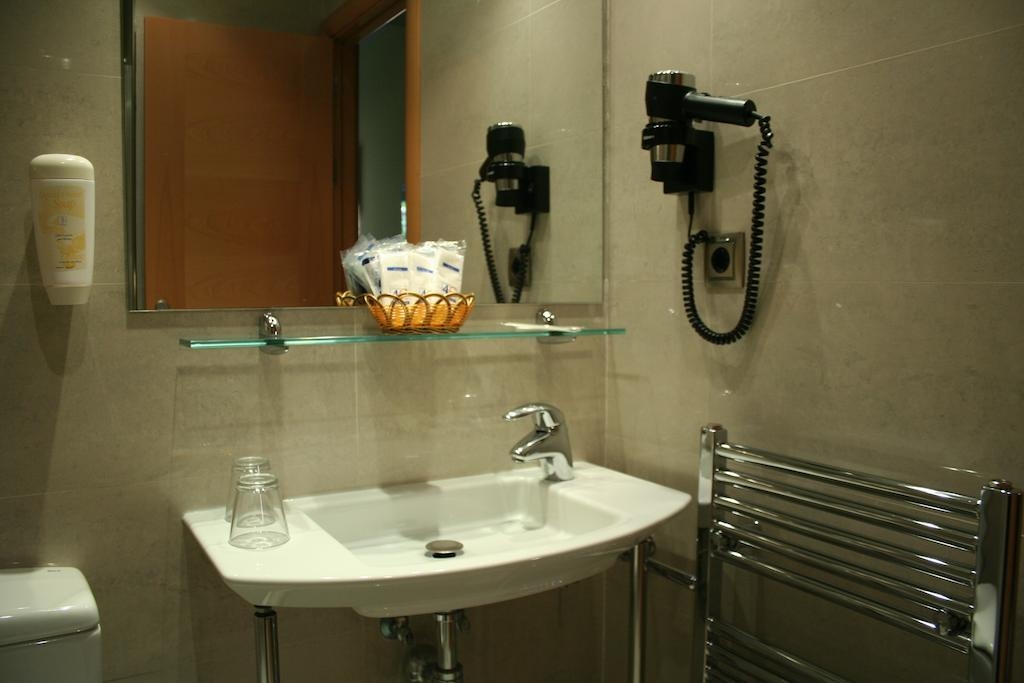 Foto de 4C Puerta Europa
