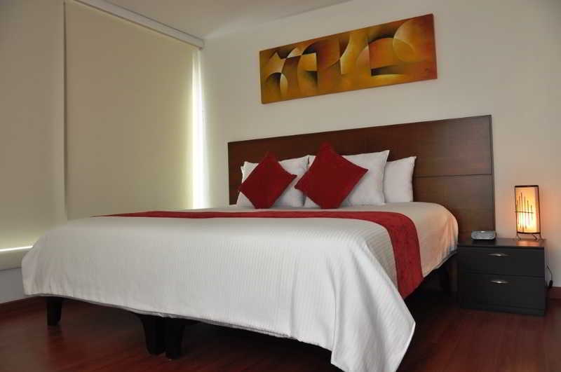 Foto de ApartaSuites Plaza Modelia