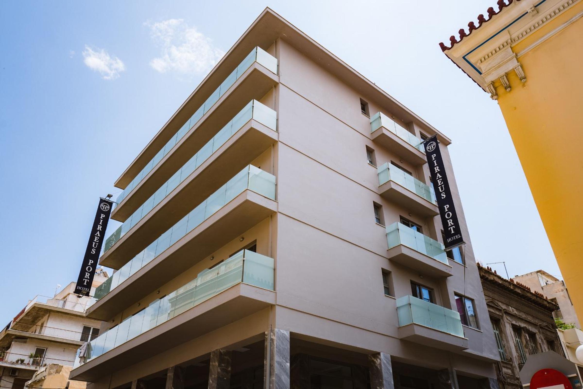 Foto de Piraeus Port Hotel