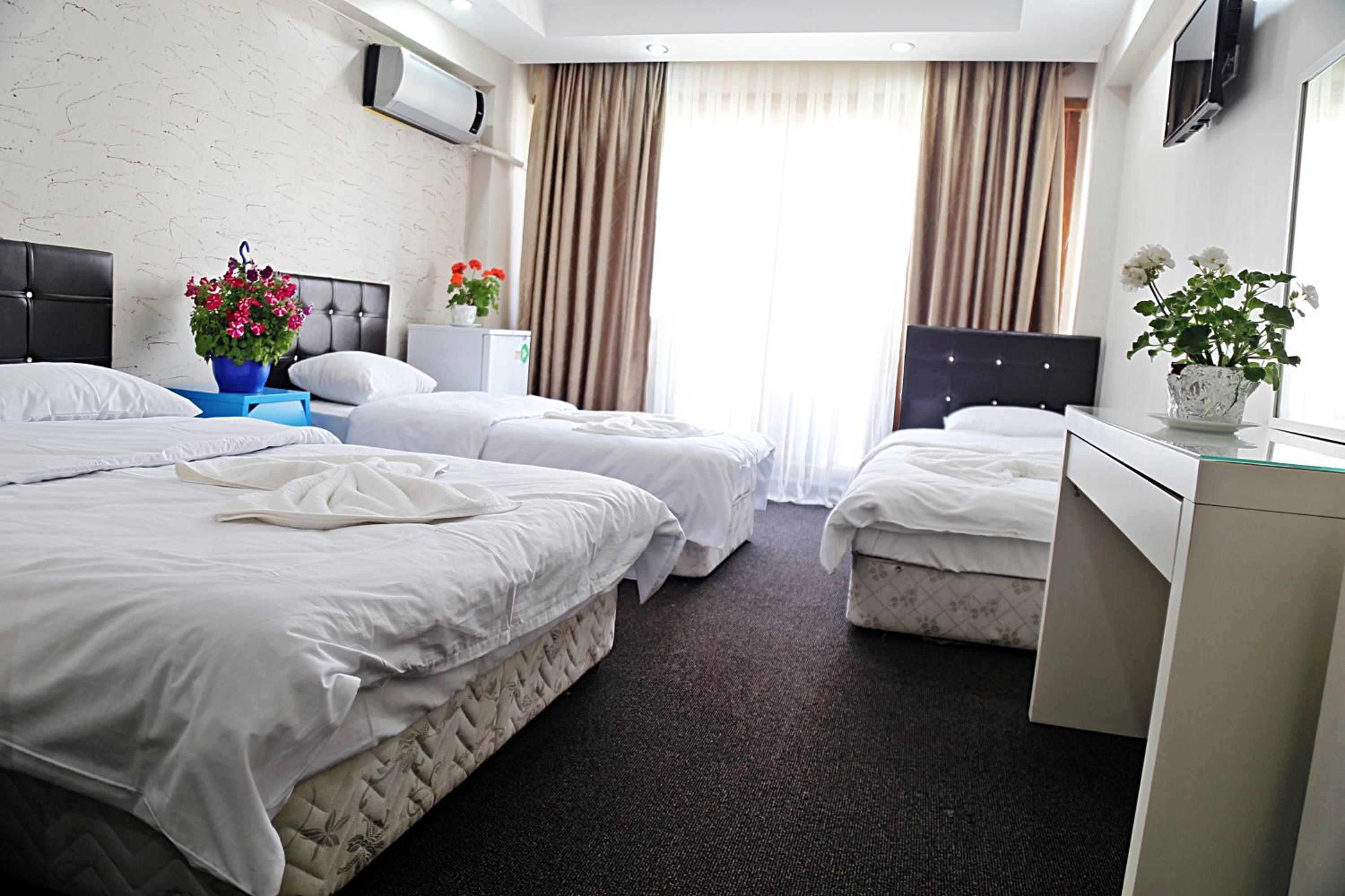 Foto de holiday family apart