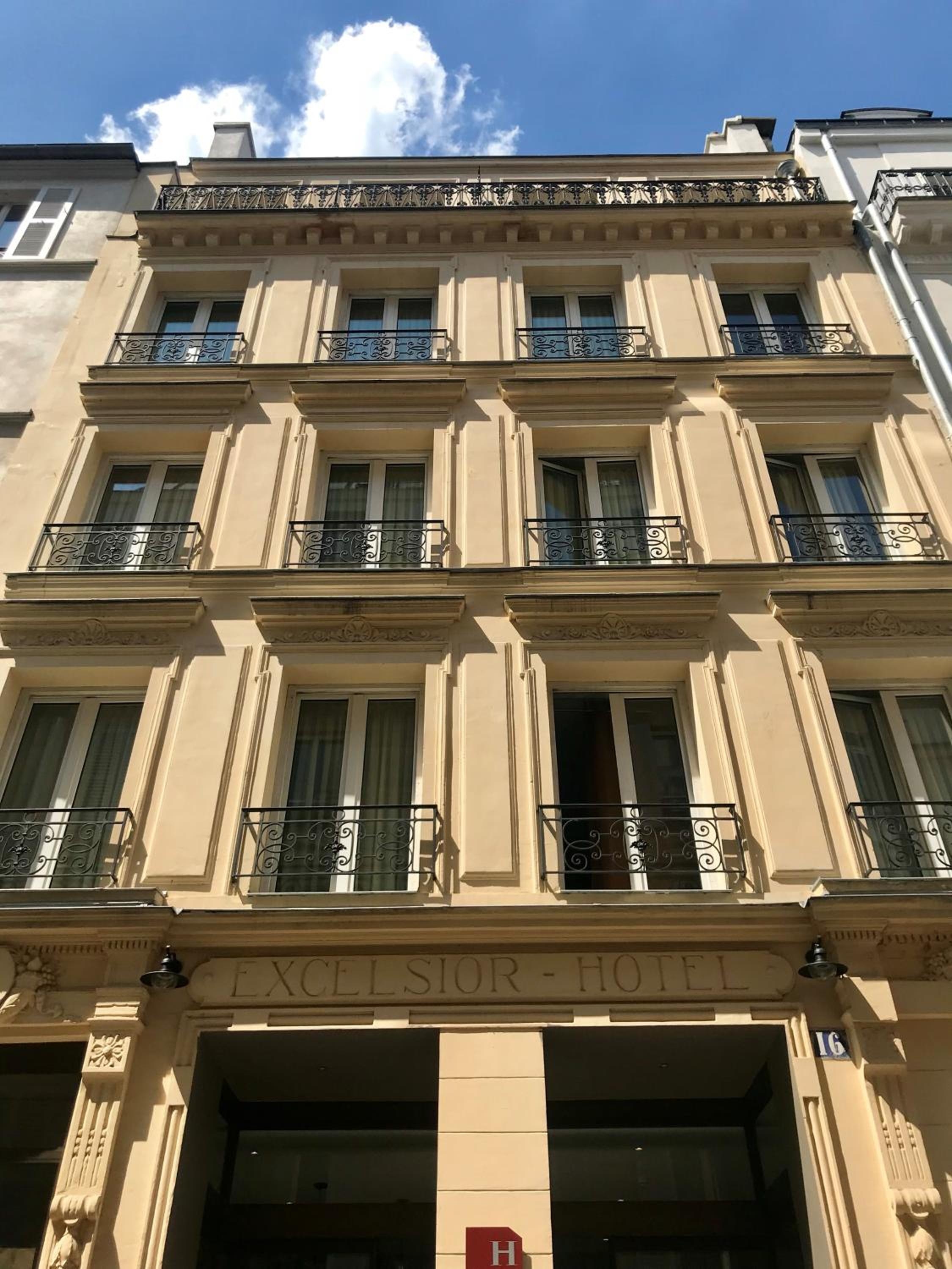 Excelsior Batignolles