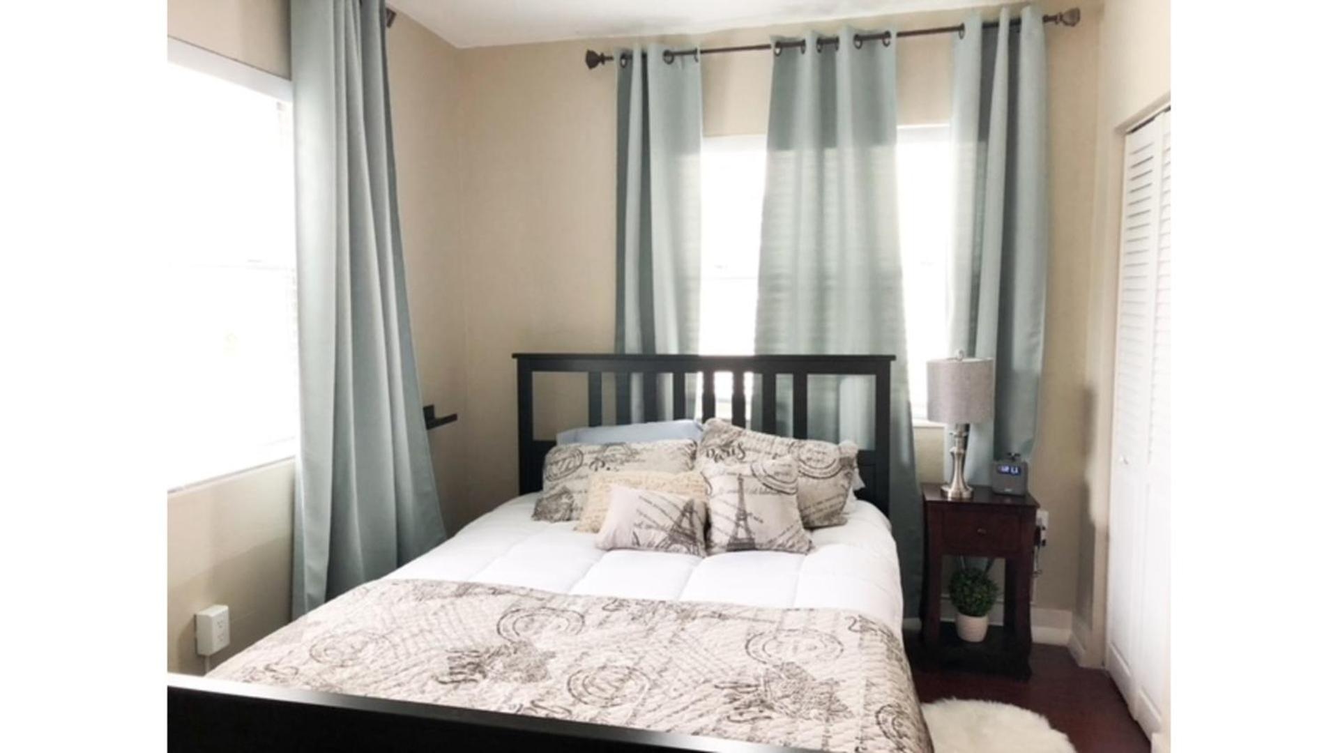 Foto de Modern 2/1 Apt near Midtown and Beaches