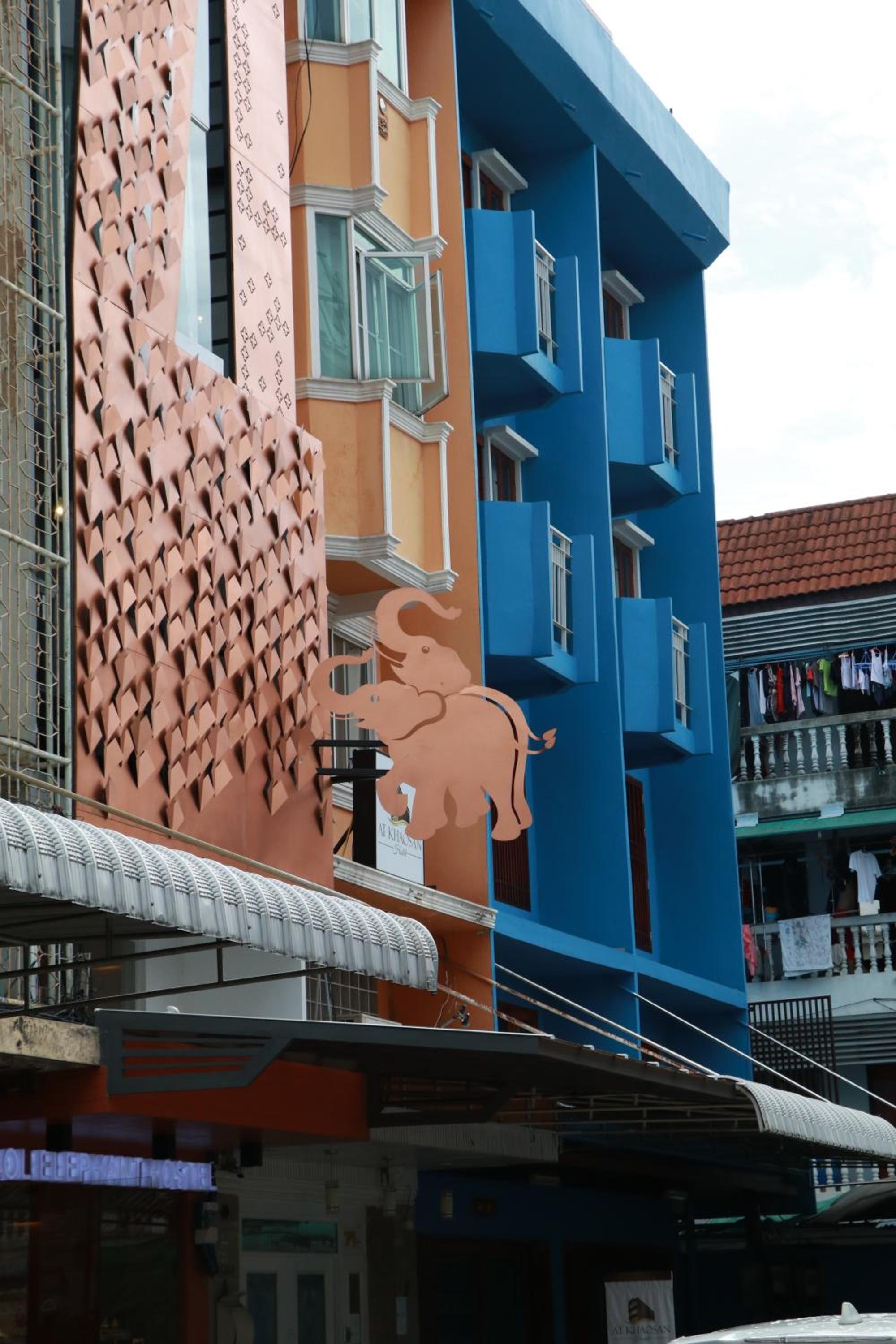 Foto de The LOL Elephant Hostel
