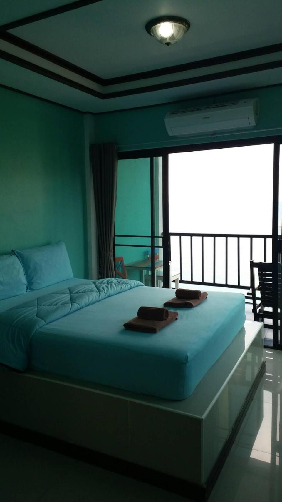 Foto de Ocean View Resort - Koh Sichang