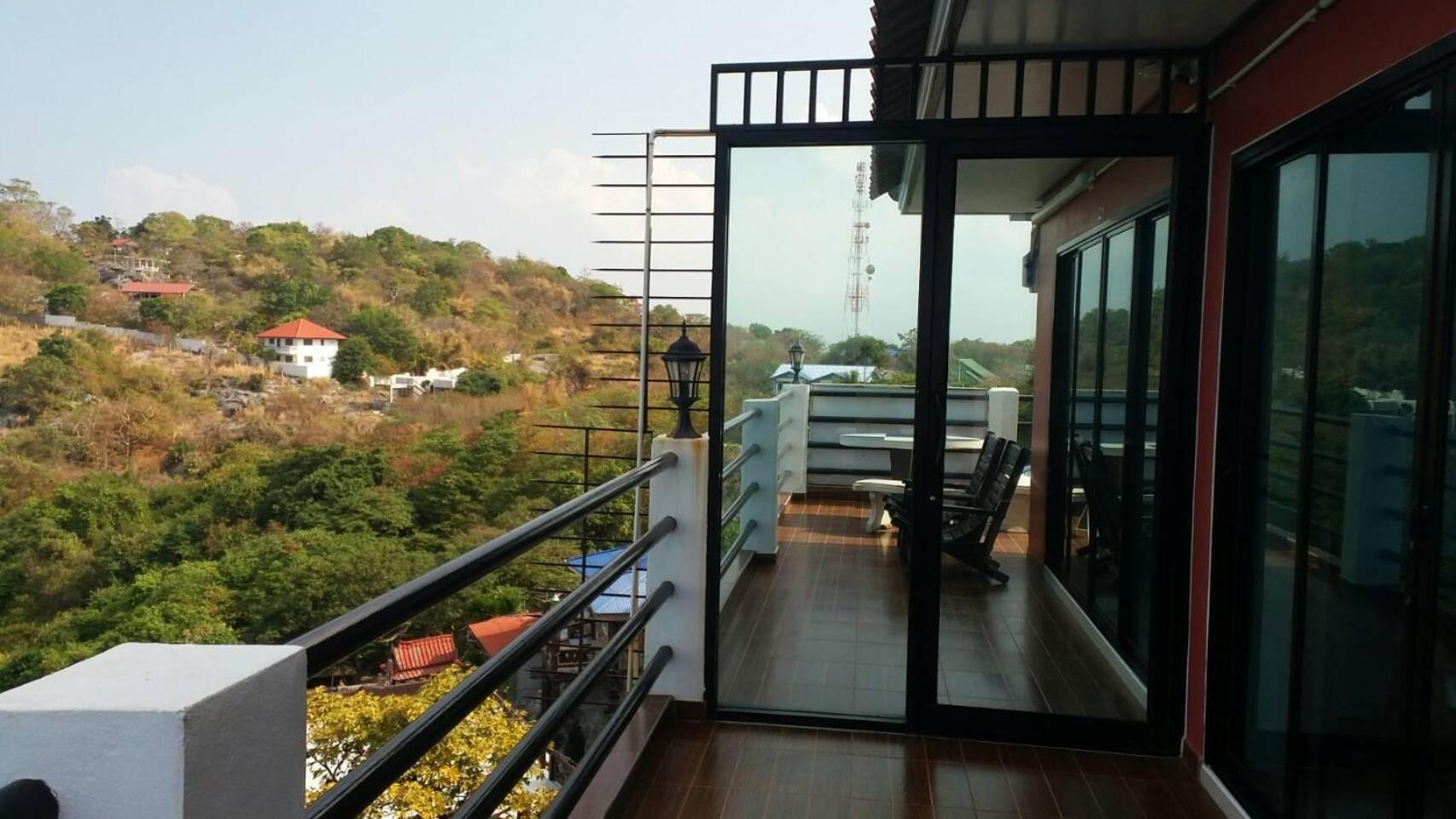 Foto de Ocean View Resort - Koh Sichang