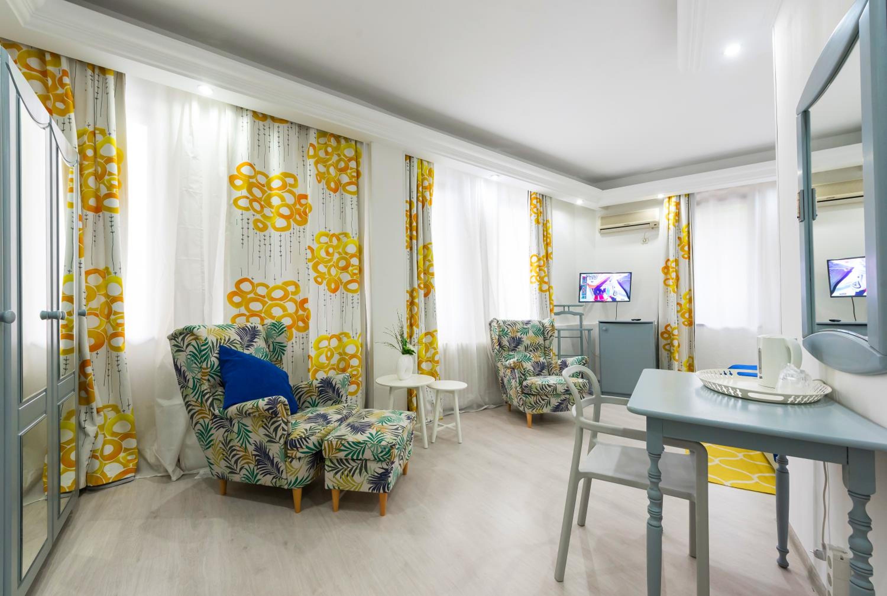 Foto de Relax Comfort Suites Hotel