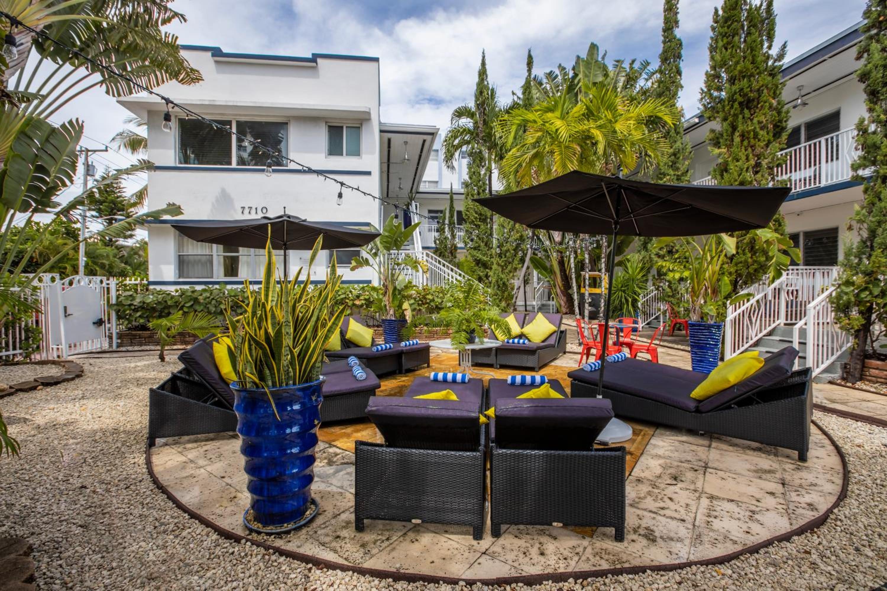 Foto de Beachside All Suites Hotel