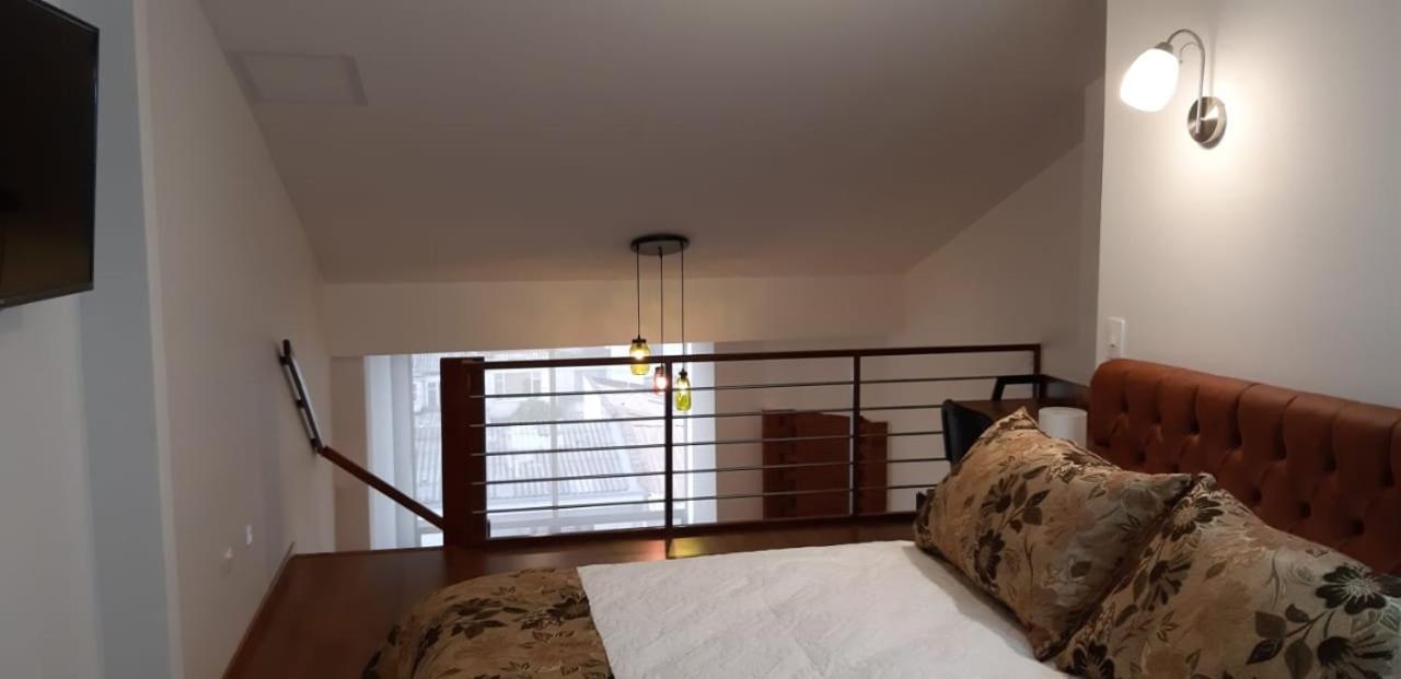 100 Wonderful House, Bogotá