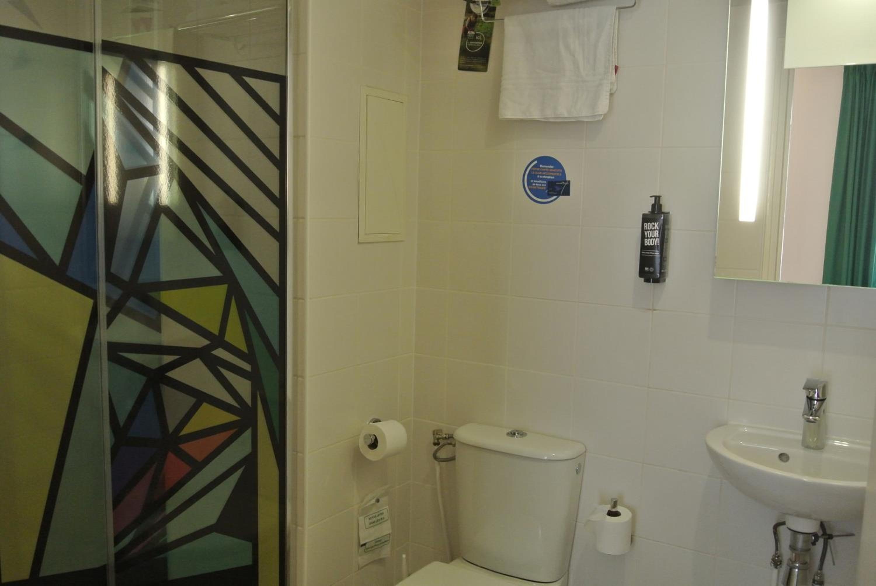 Foto de ibis Styles Paris Maine Montparnasse