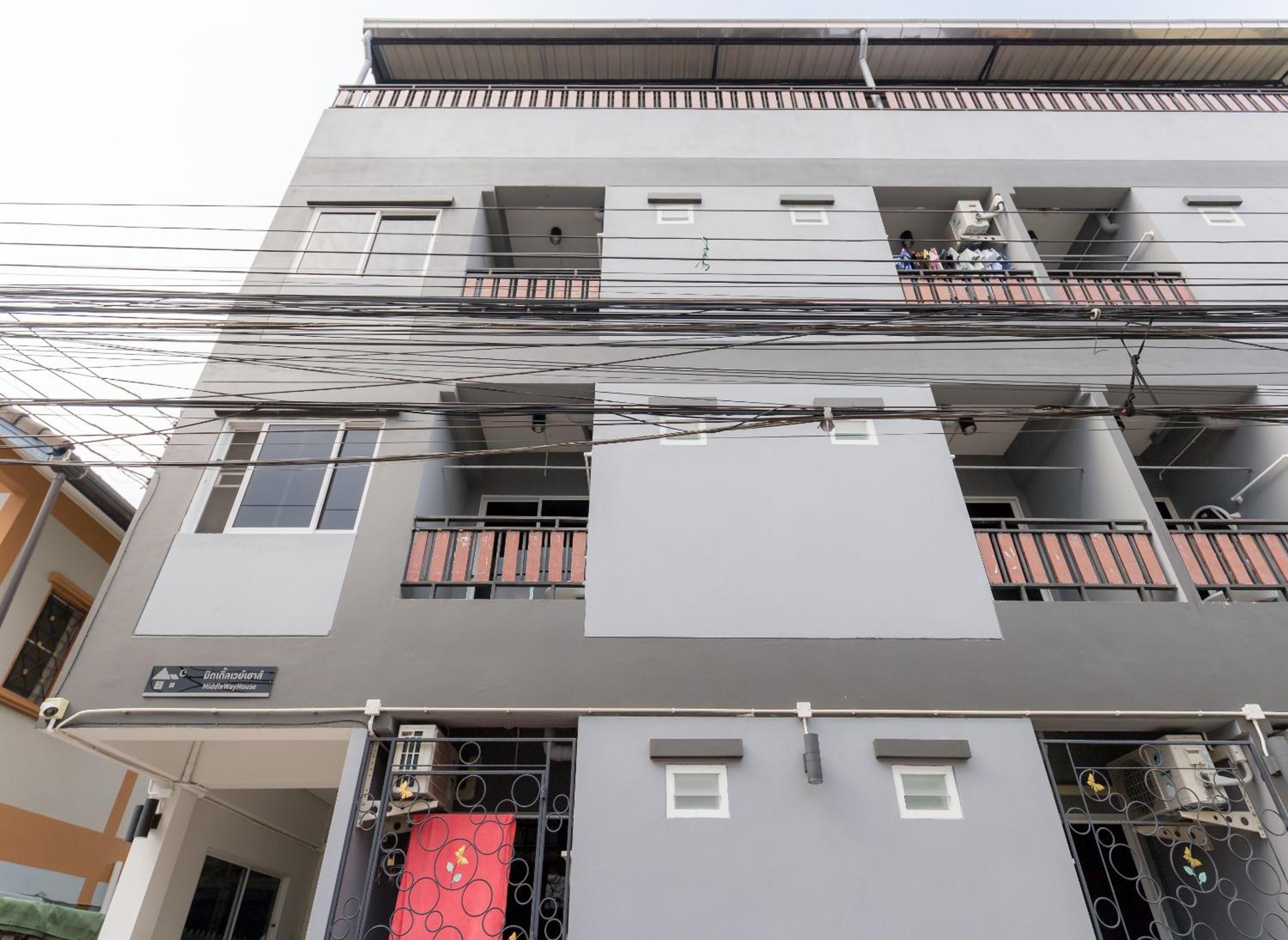 Foto de MiddleWay House Bangkok