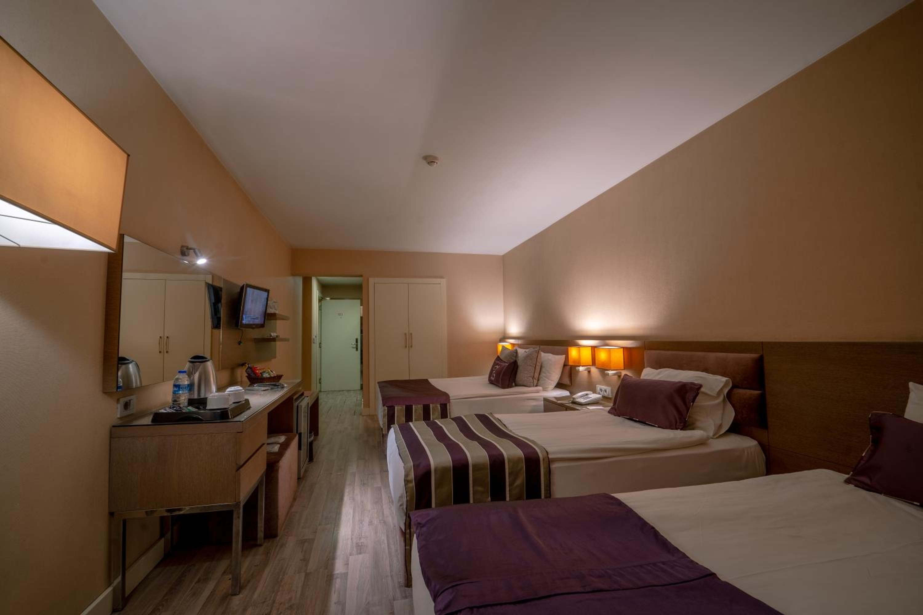 Foto de The New Hotel Zeybek