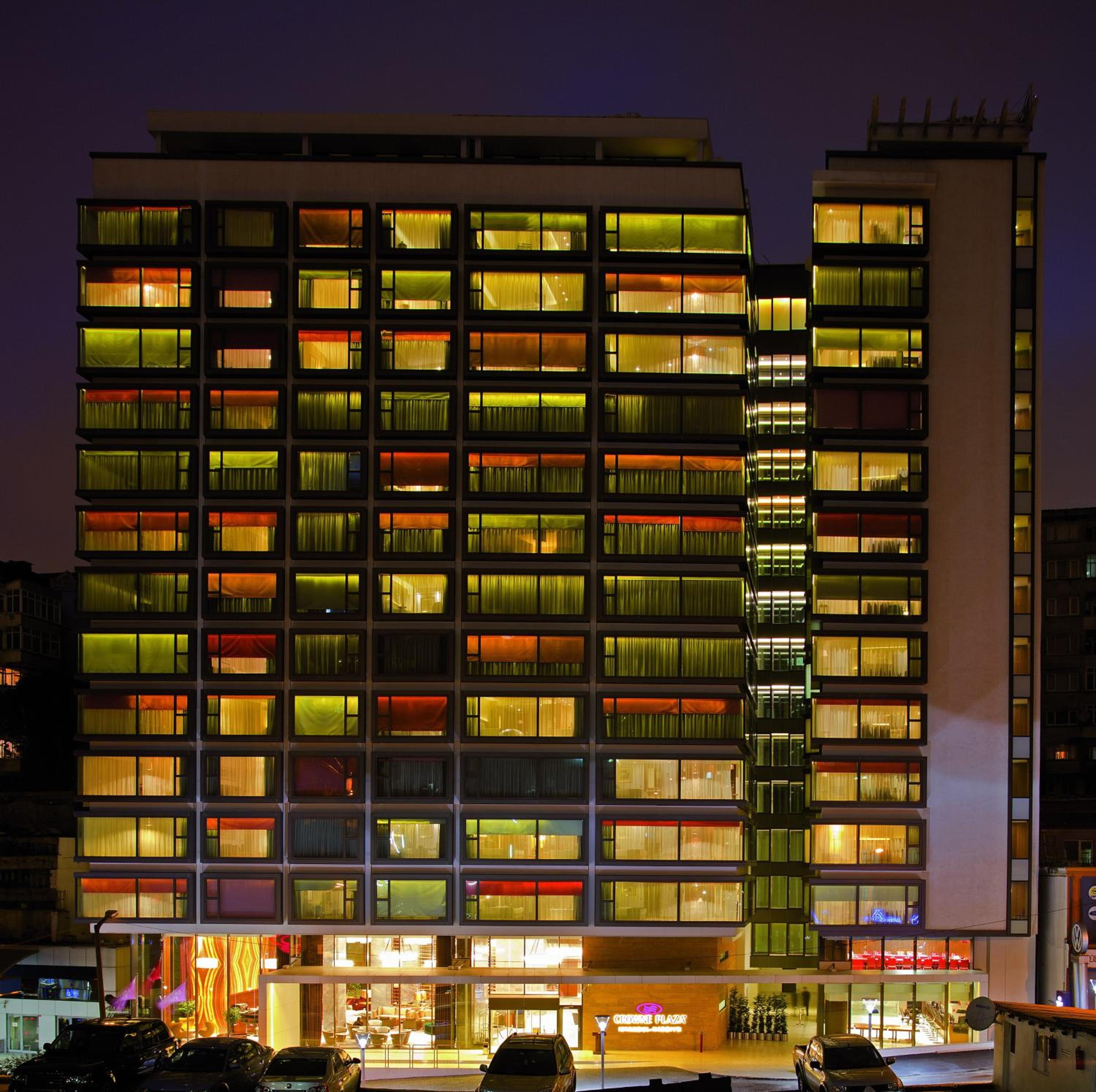 Crowne Plaza Istanbul Harbiye by IHG