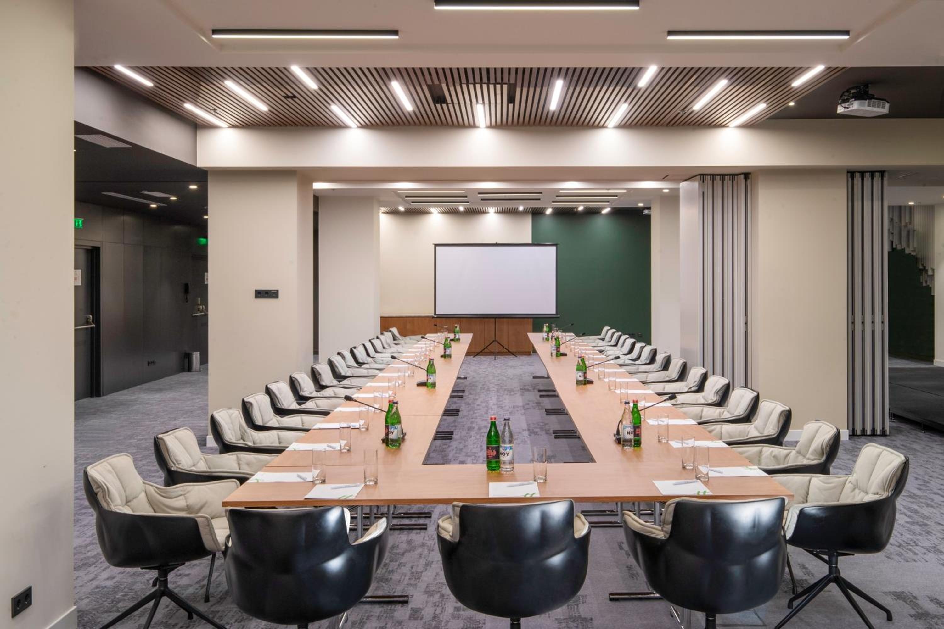 Foto de Holiday Inn Yerevan - Republic Square by IHG