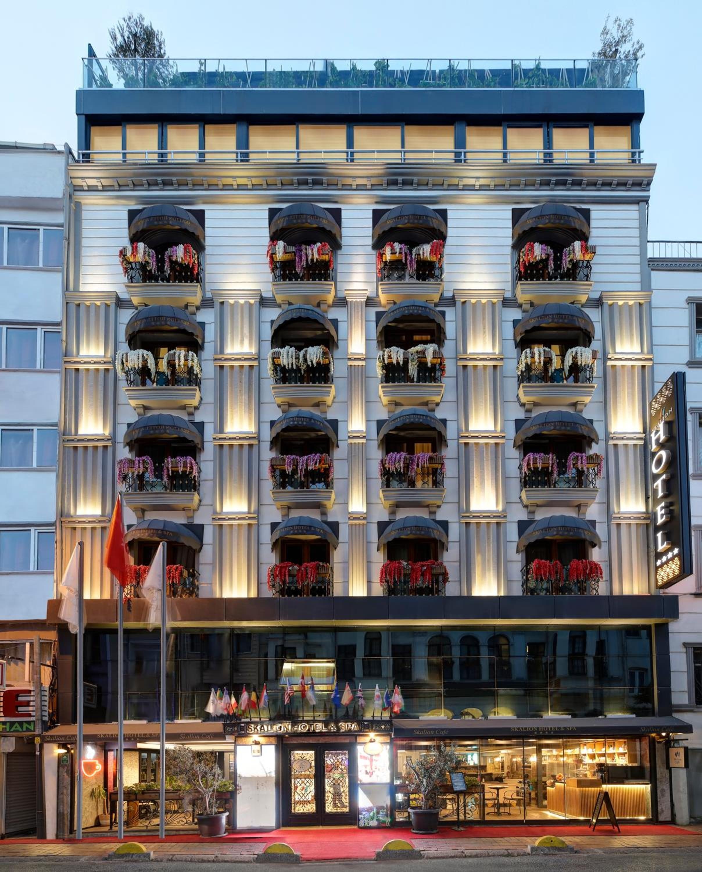 Skalion Hotel
