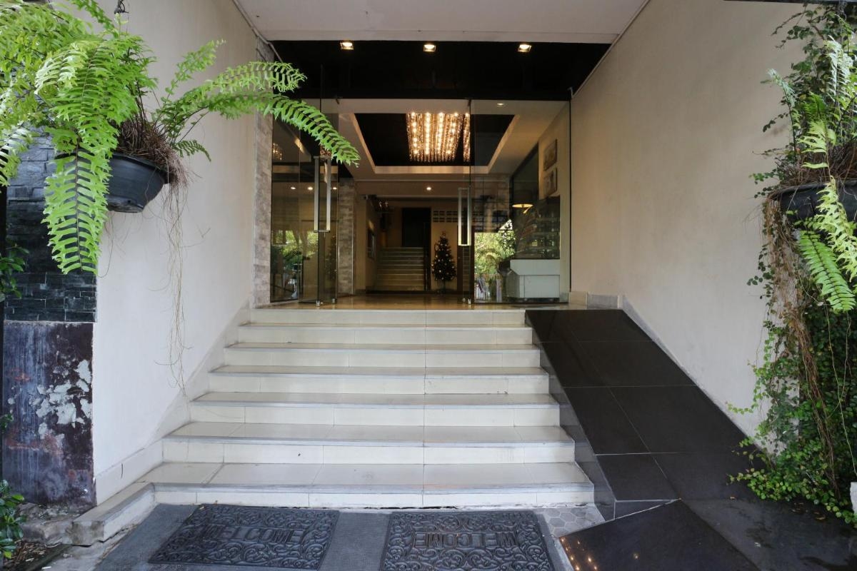 HTel Resort