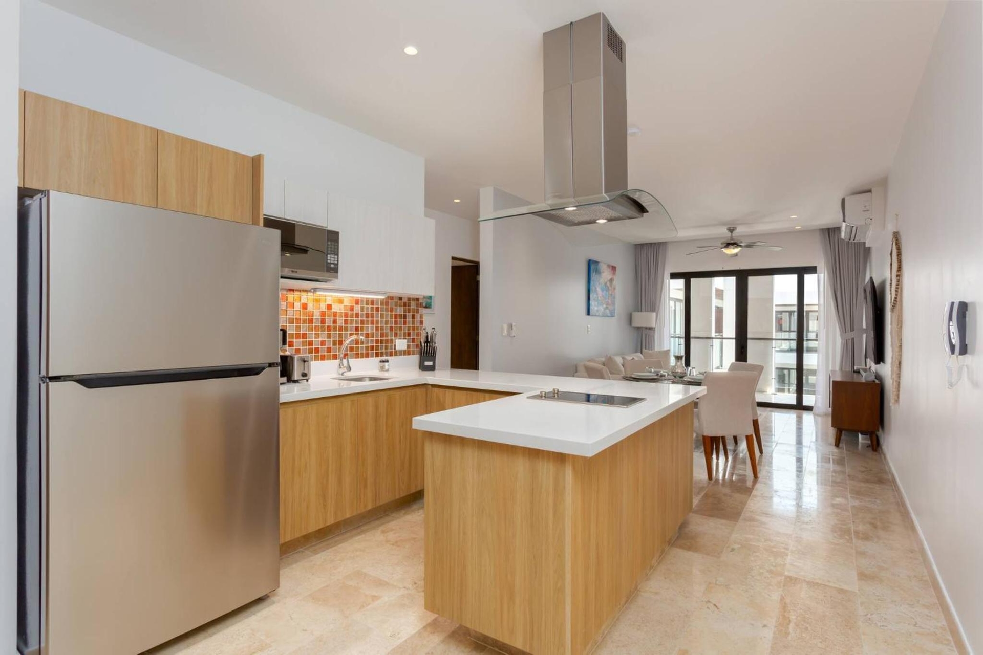 Foto de New Condo In Nice Vacation Complex - 5 People