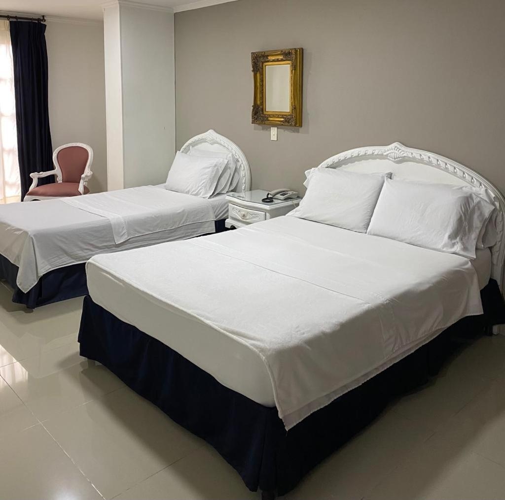 Foto de Hotel Suite Santa Rosa