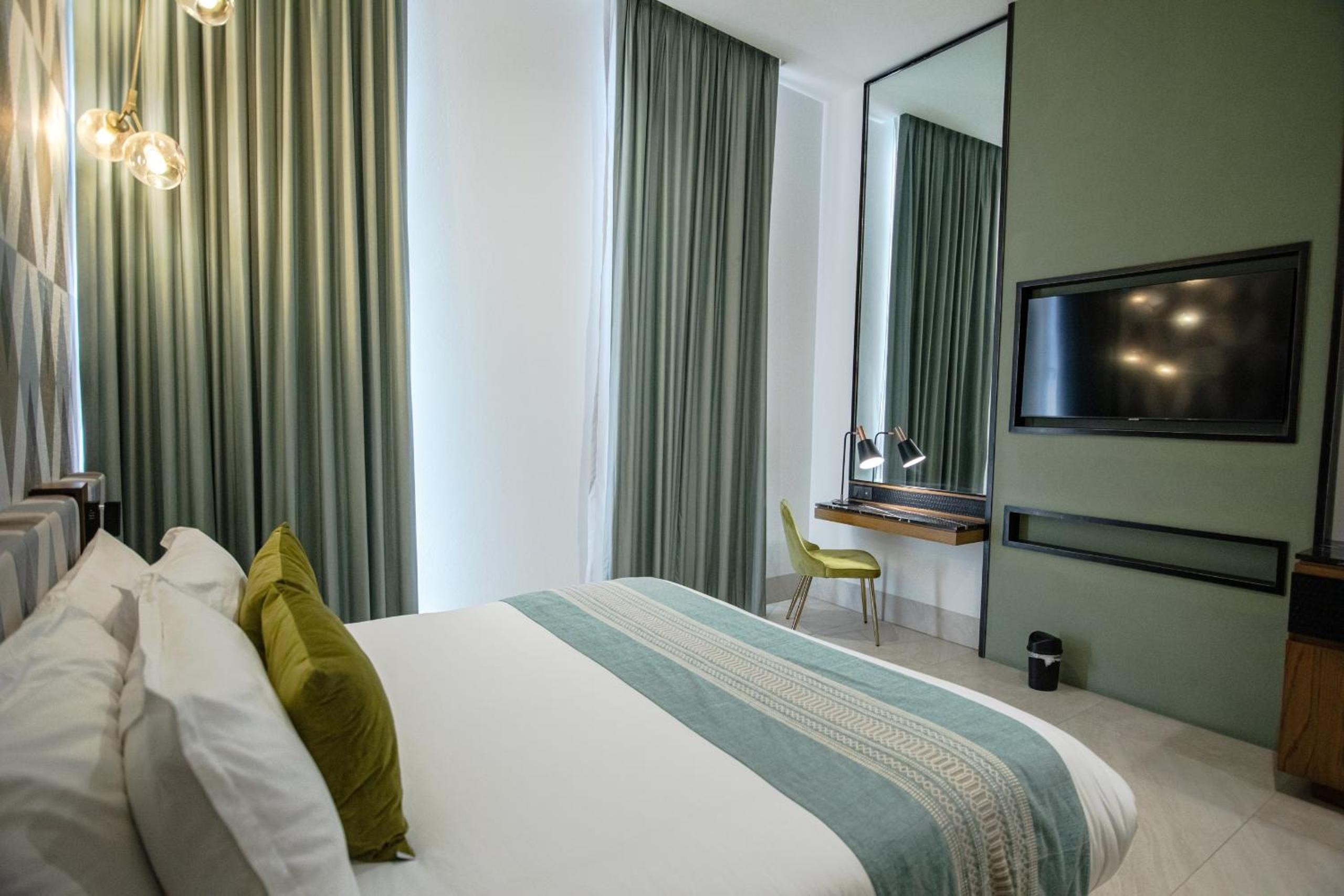 Foto de Becquer Hotel Guadalajara