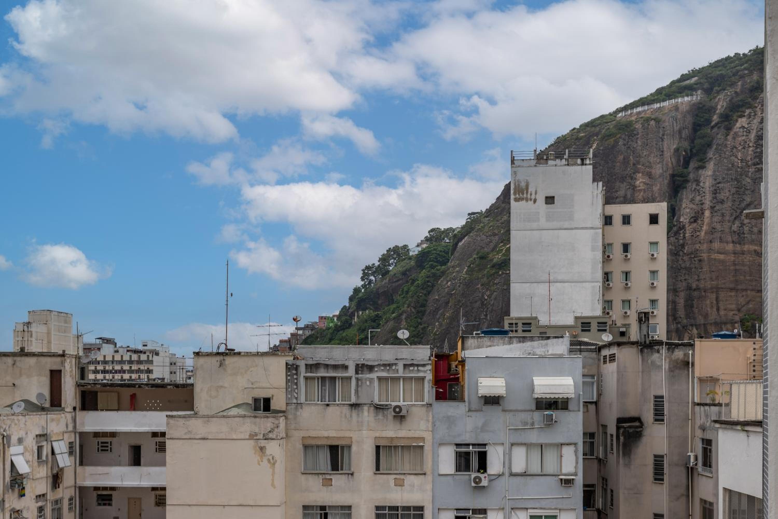 Foto de One Flat - Piscina e tranquilidade no coração de Copacabana