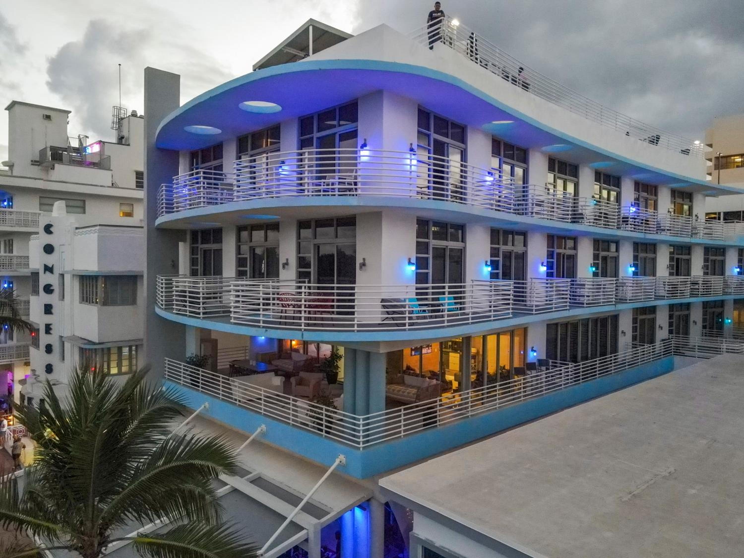 Boutique Suite with Huge Terrace and Rooftop Pool