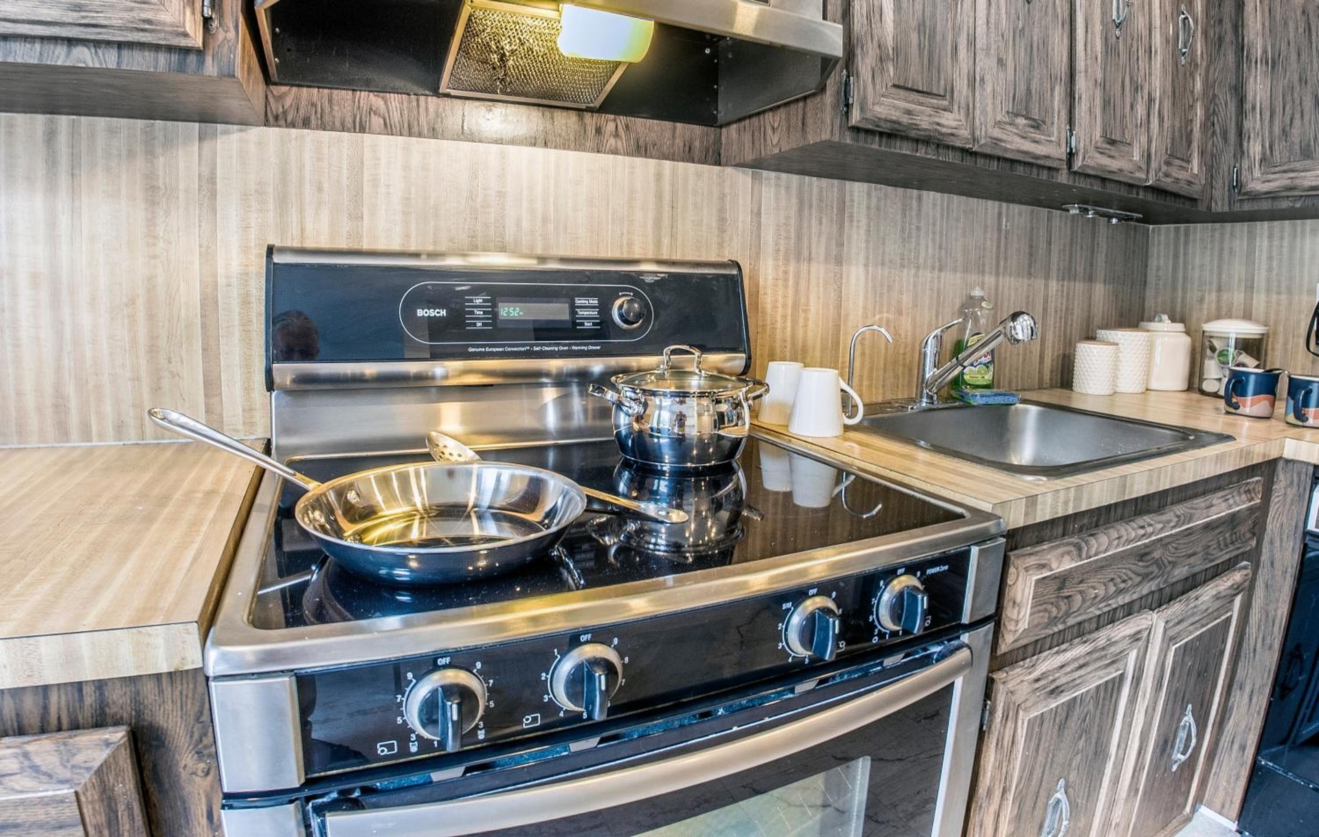 Foto de Villas at St James Place UNIT F, Luxury, Pet Friendly