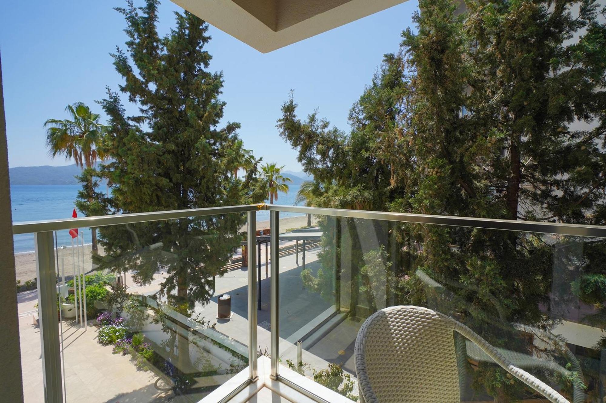 Foto de Begonville Beach Hotel - Adult Only
