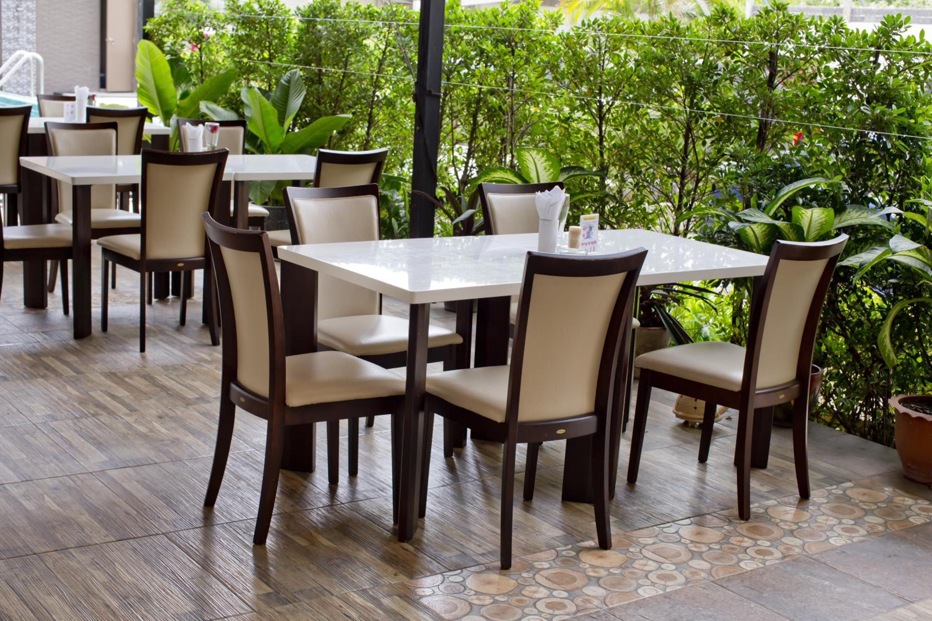 Foto de Sinsuvarn Airport Suite Hotel