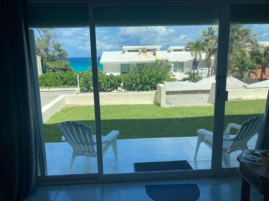 Cancun Oceanfront, Entire Apartment, Cancún