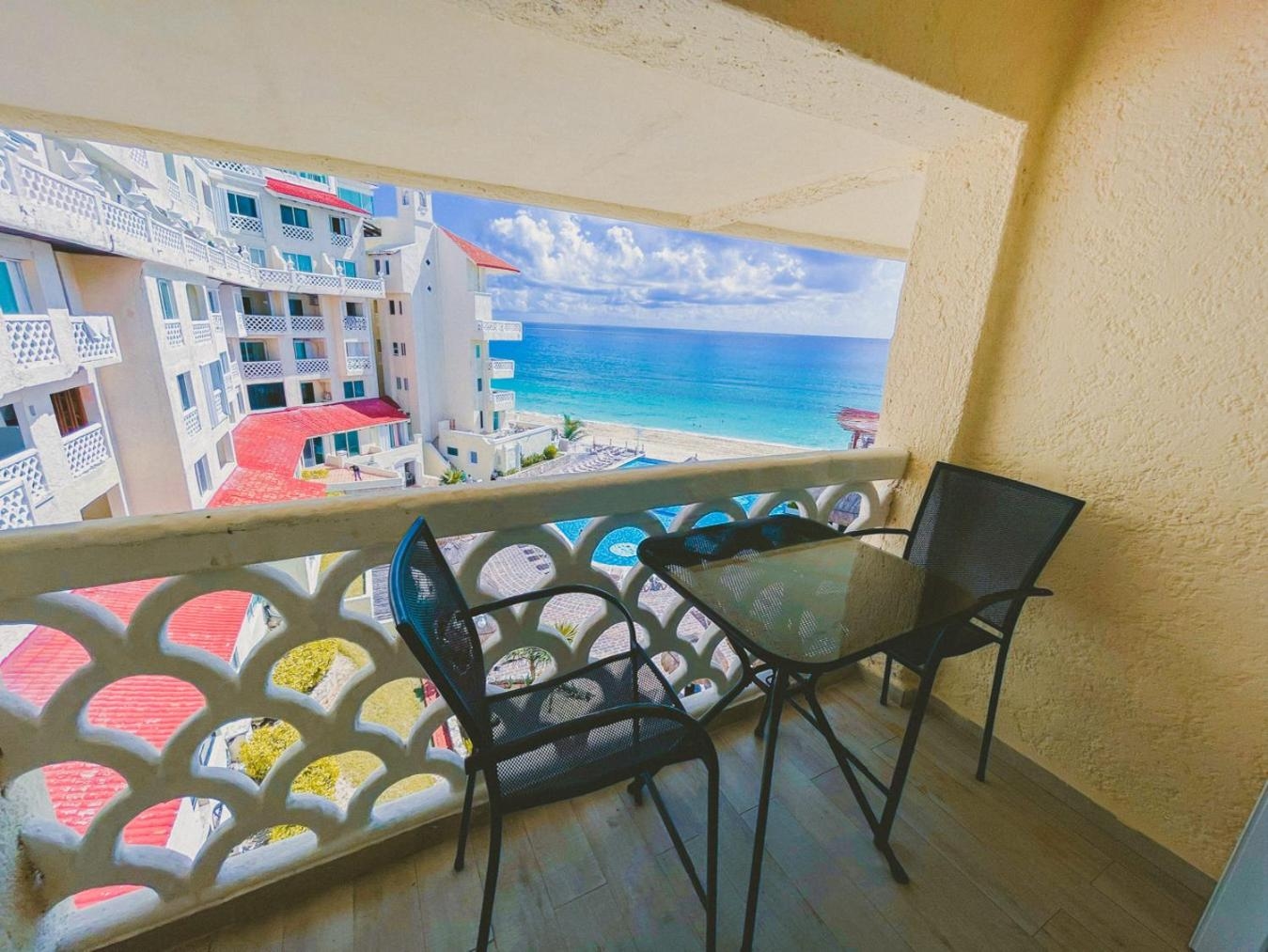 Foto de Cancun Plaza Condo Ocean front