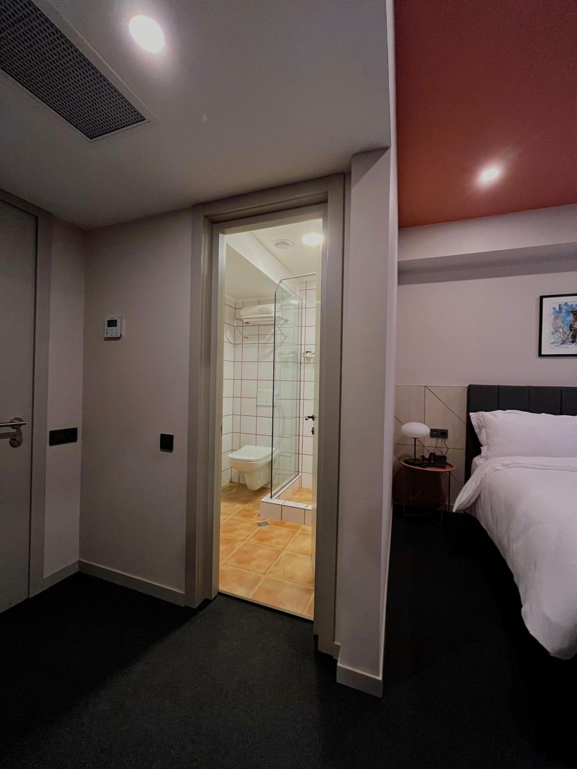 Foto de King Tamar Hotel By Luxuria Hotels