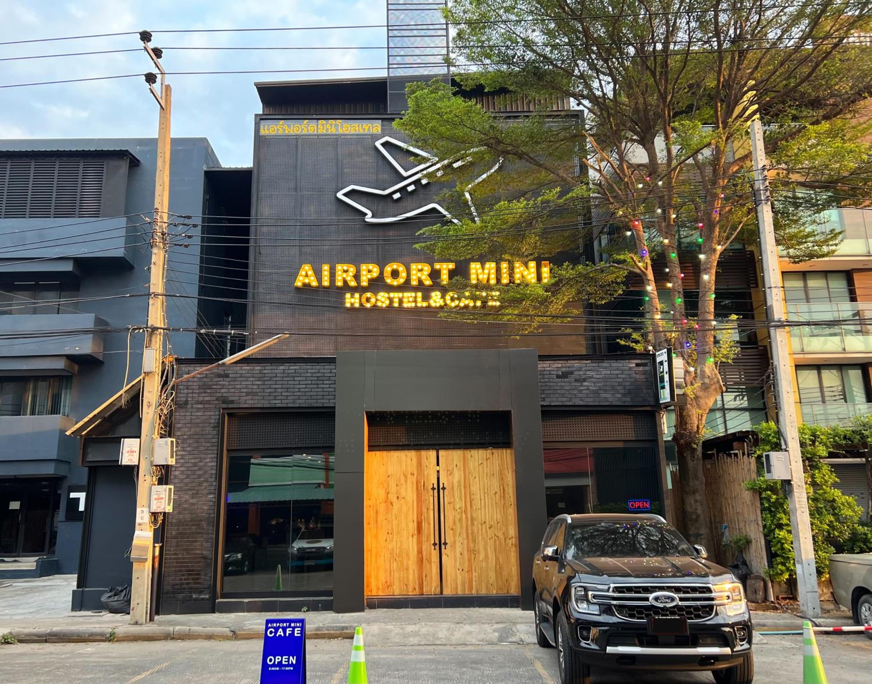 Airport Mini Hostel at Don Mueang Airport