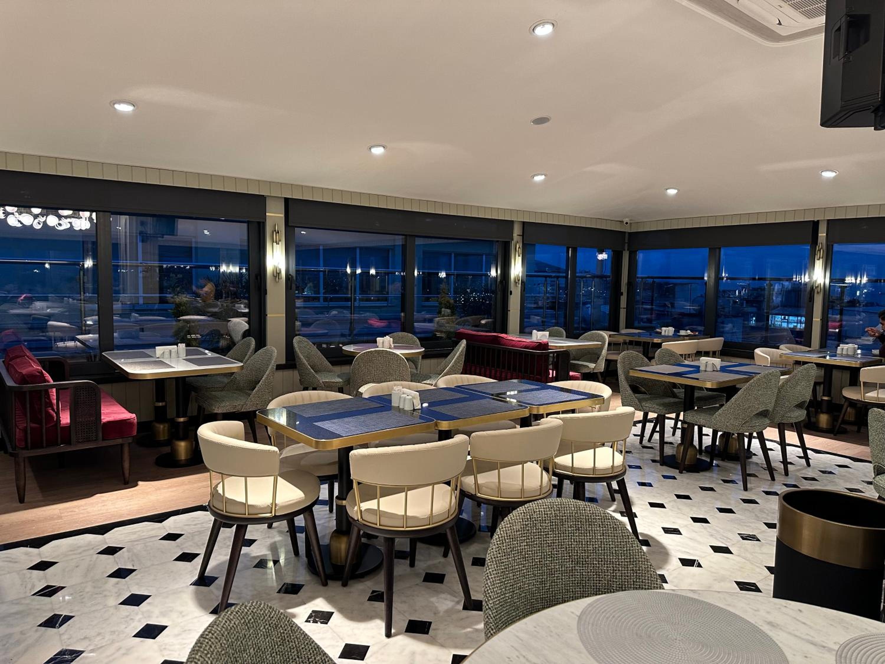 Foto de AHC Old City Hotel