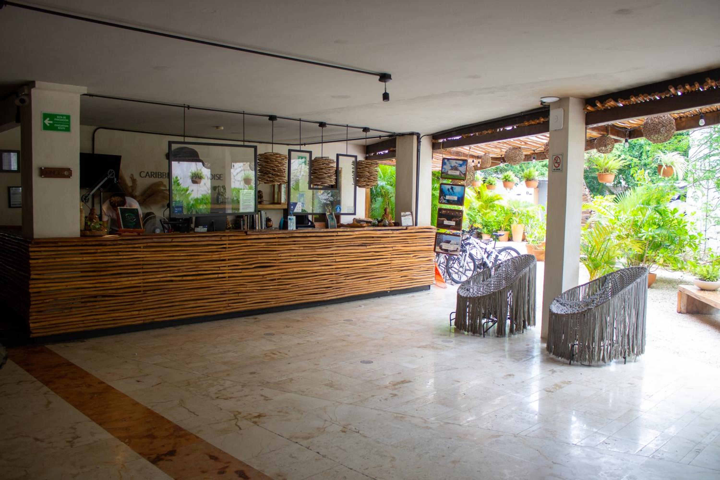 Caribbean Paradise Hotel & Spa - 5th Avenue