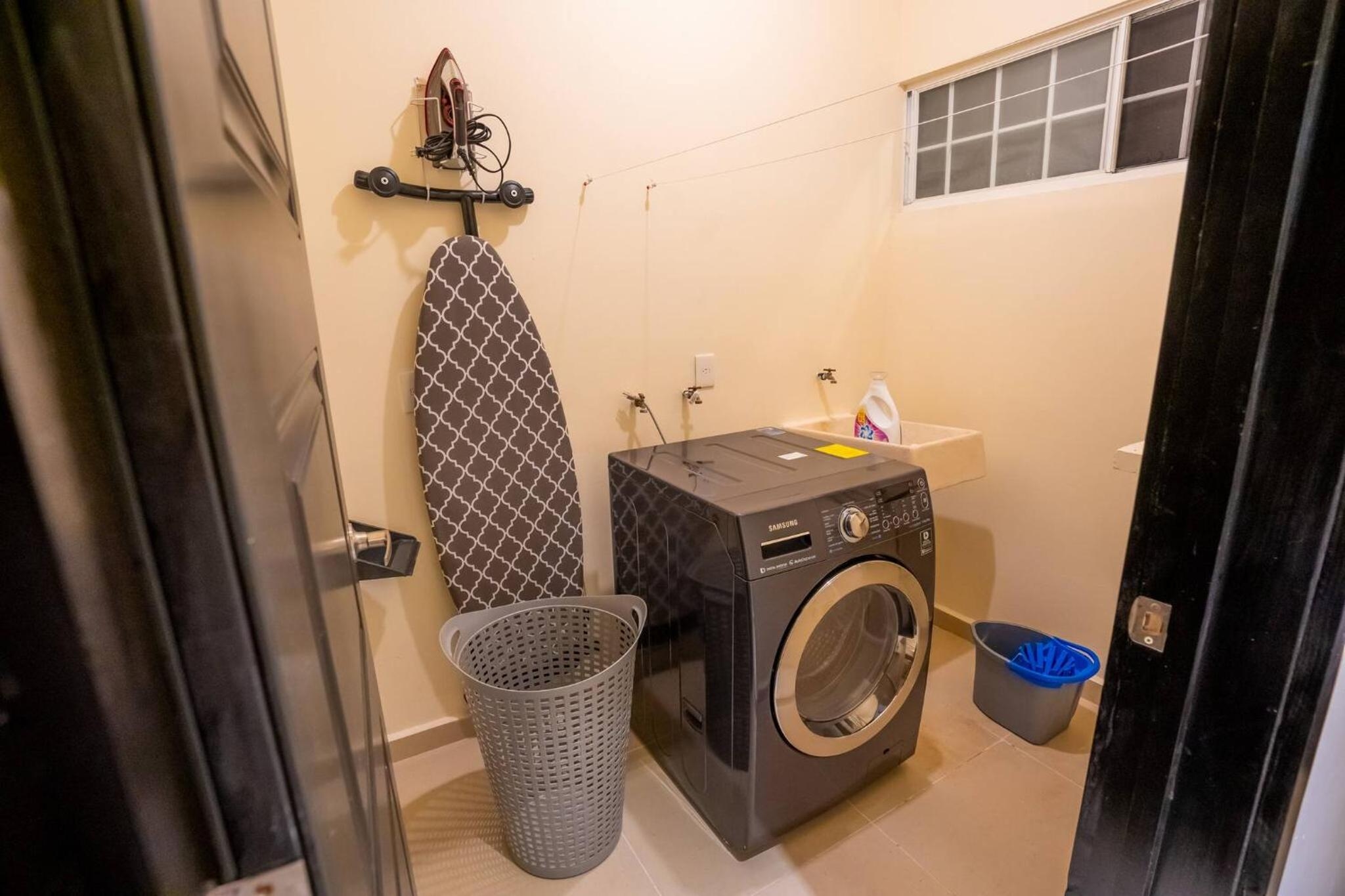 Foto de Luxury Apartment With Poll