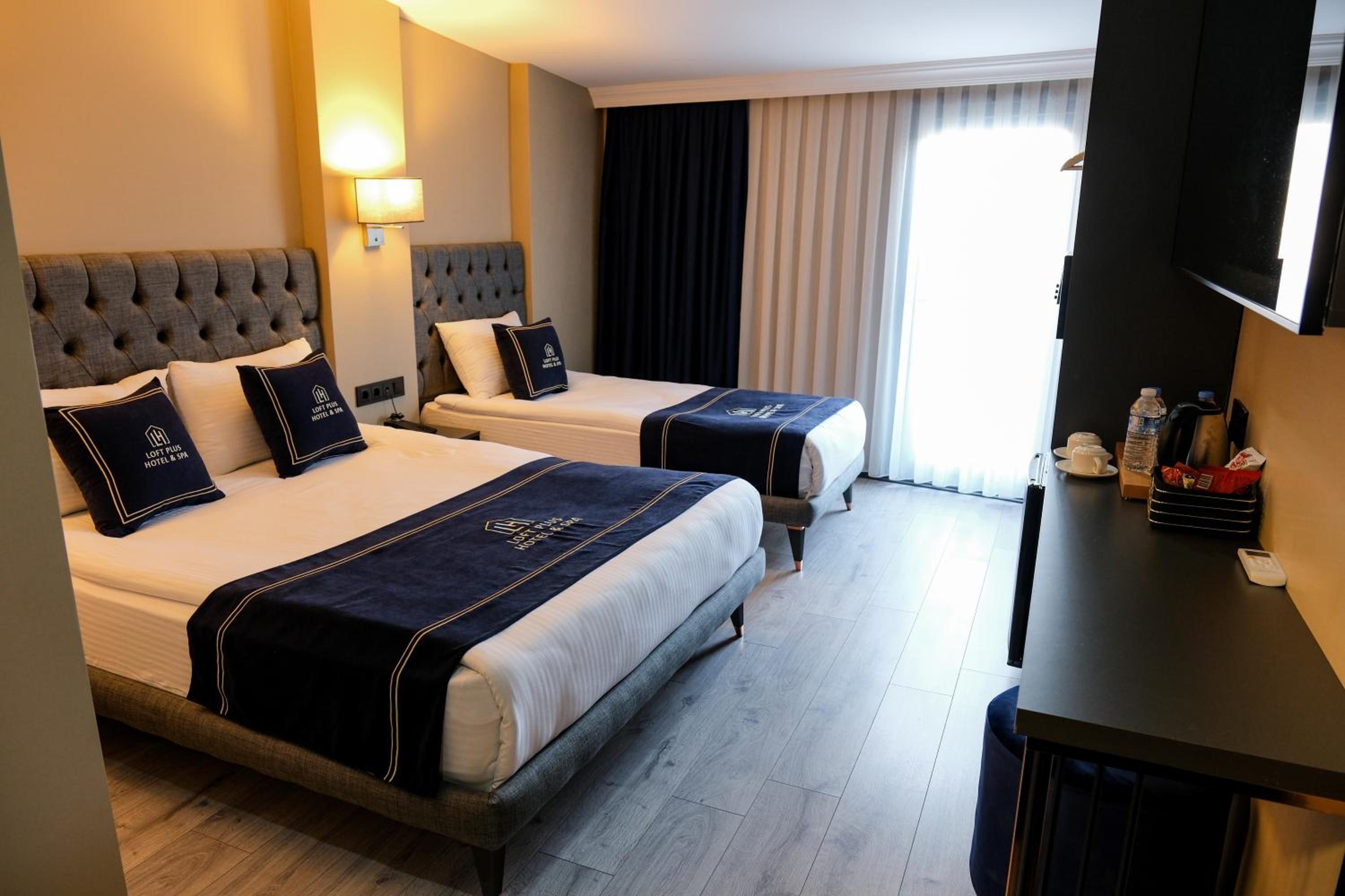 Foto de Plus Hotel & Private Transportation İstanbul Airport-By Loft