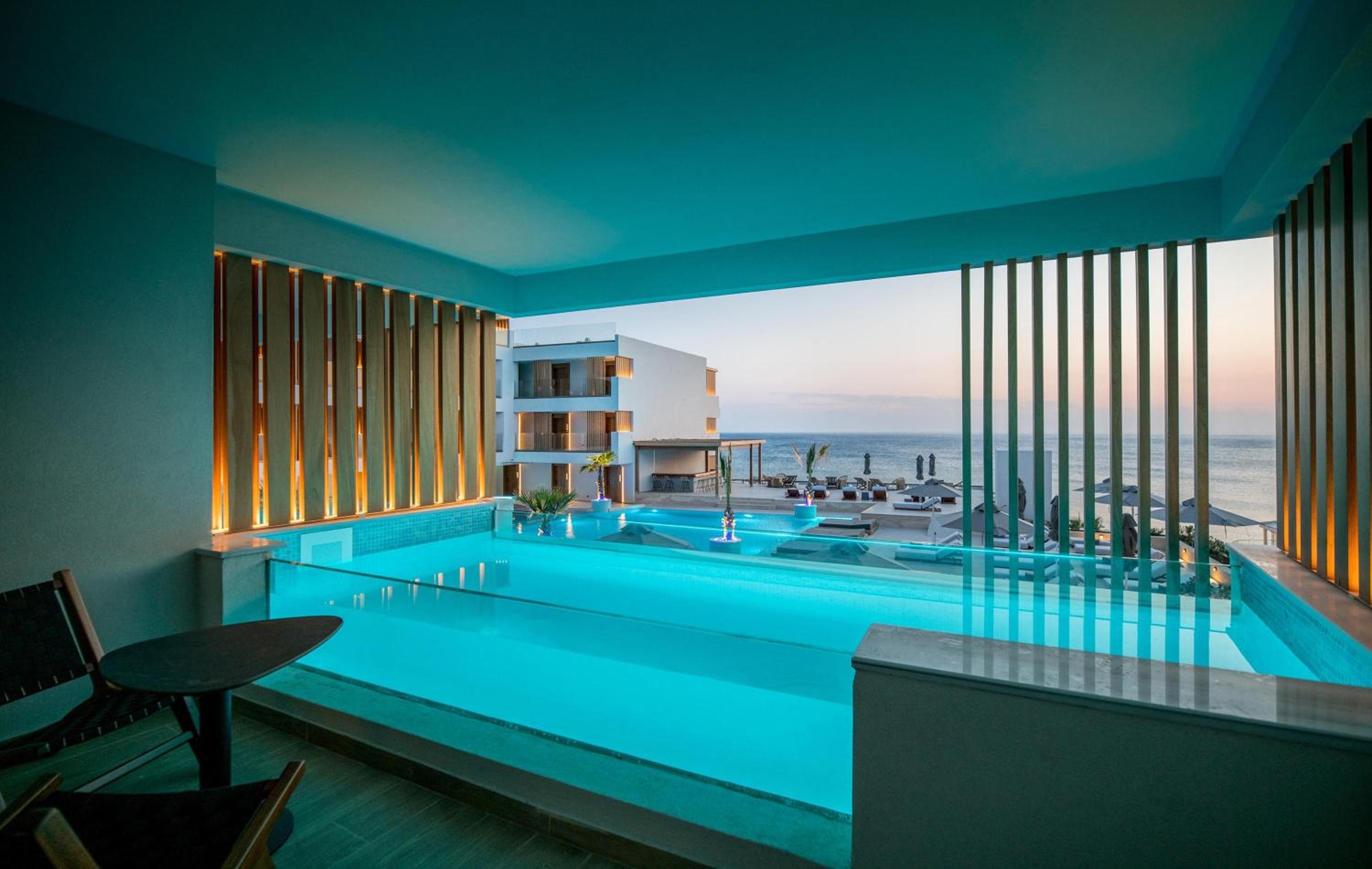 Foto de AKASHA Beach Hotel & Spa