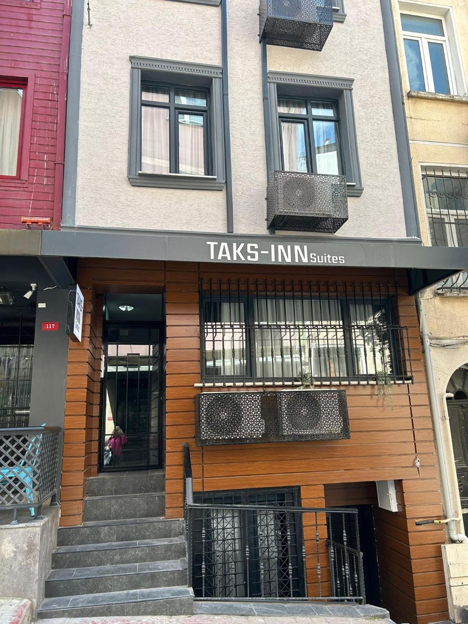 TAKS-INN Hotel