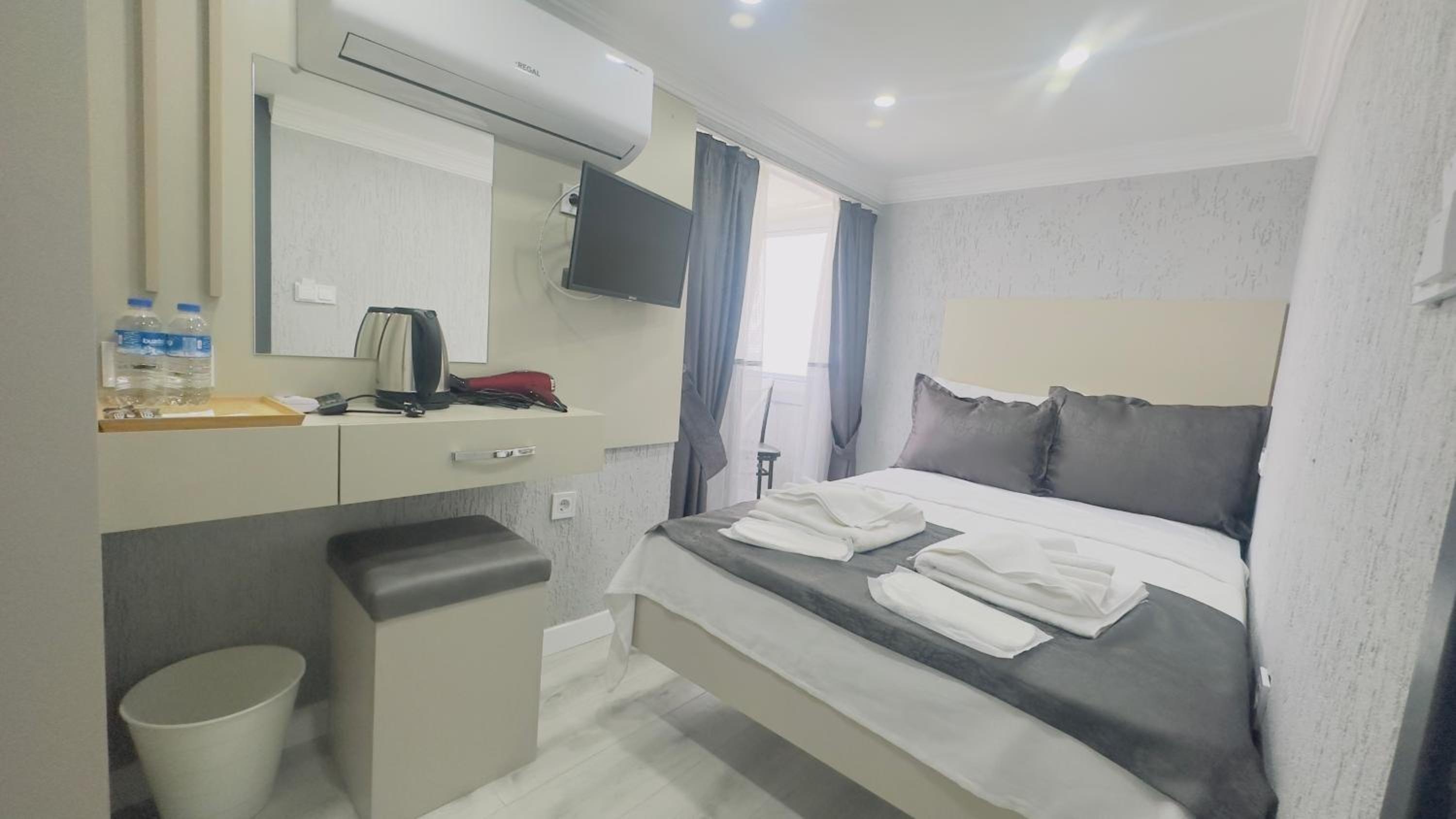 Foto de La Mer Old City Hotel