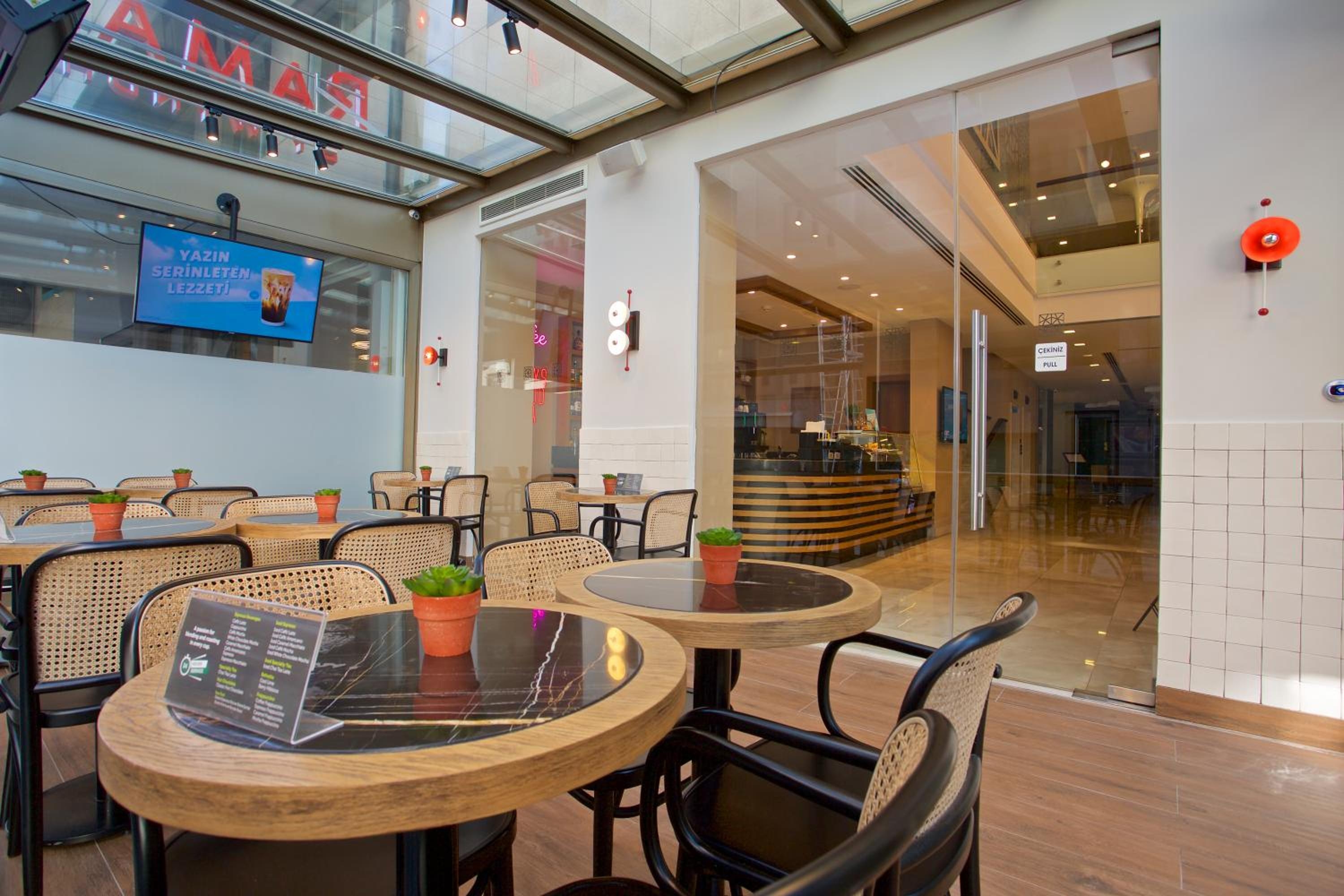 Foto de Ramada By Wyndham İstanbul Taksim