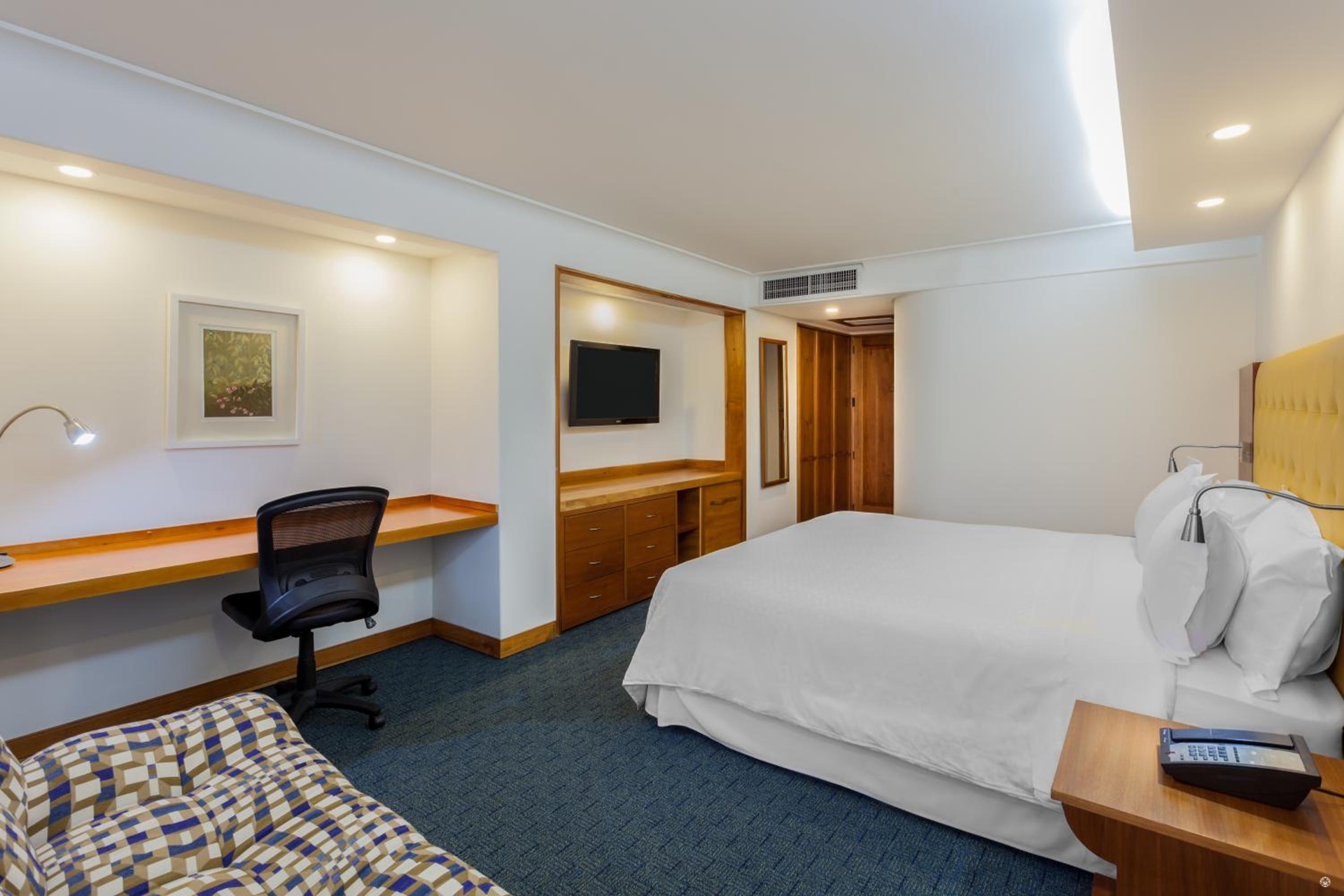 Four Points by Sheraton Medellín, Poblado