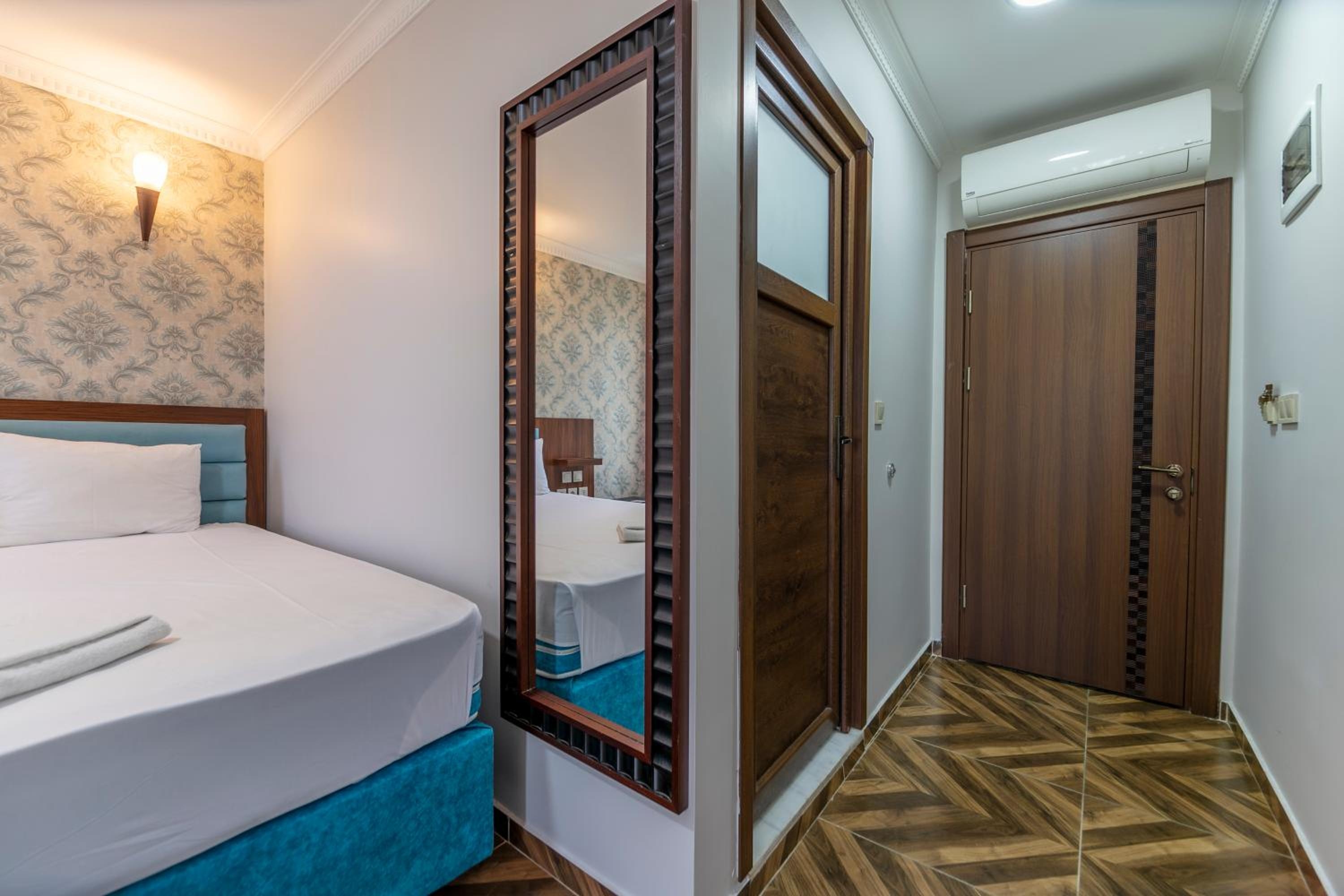 HOTEL ÜMİT YENİKAPI, Estambul