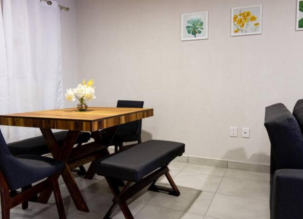 Foto de Parques Guadalajara Department condominium, central, comfortable