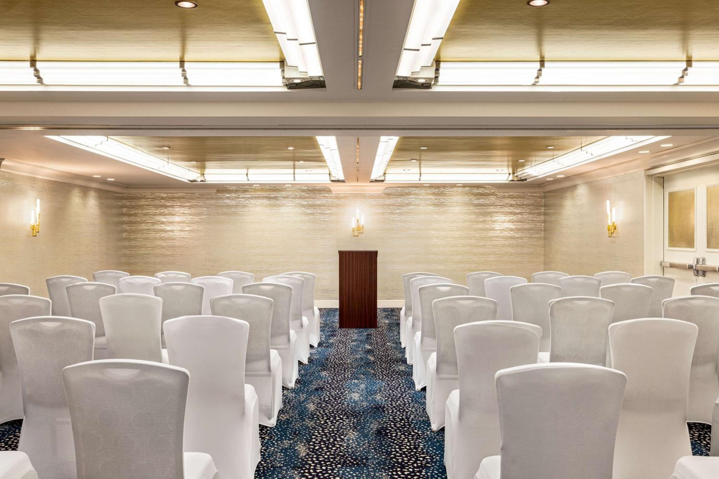 Foto de Inn at Great Neck, WorldHotels Crafted