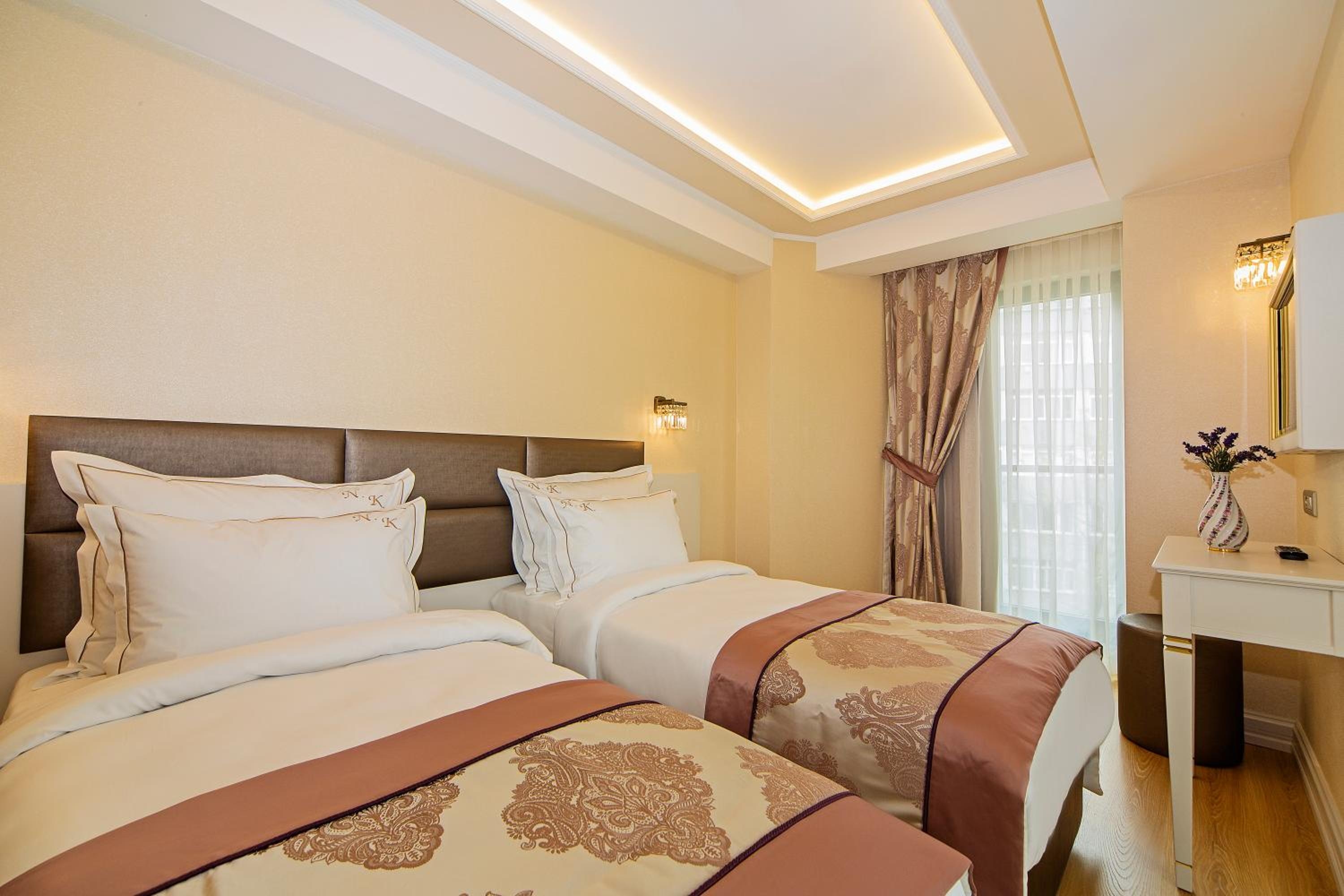 Foto de Grand Naki Hotel