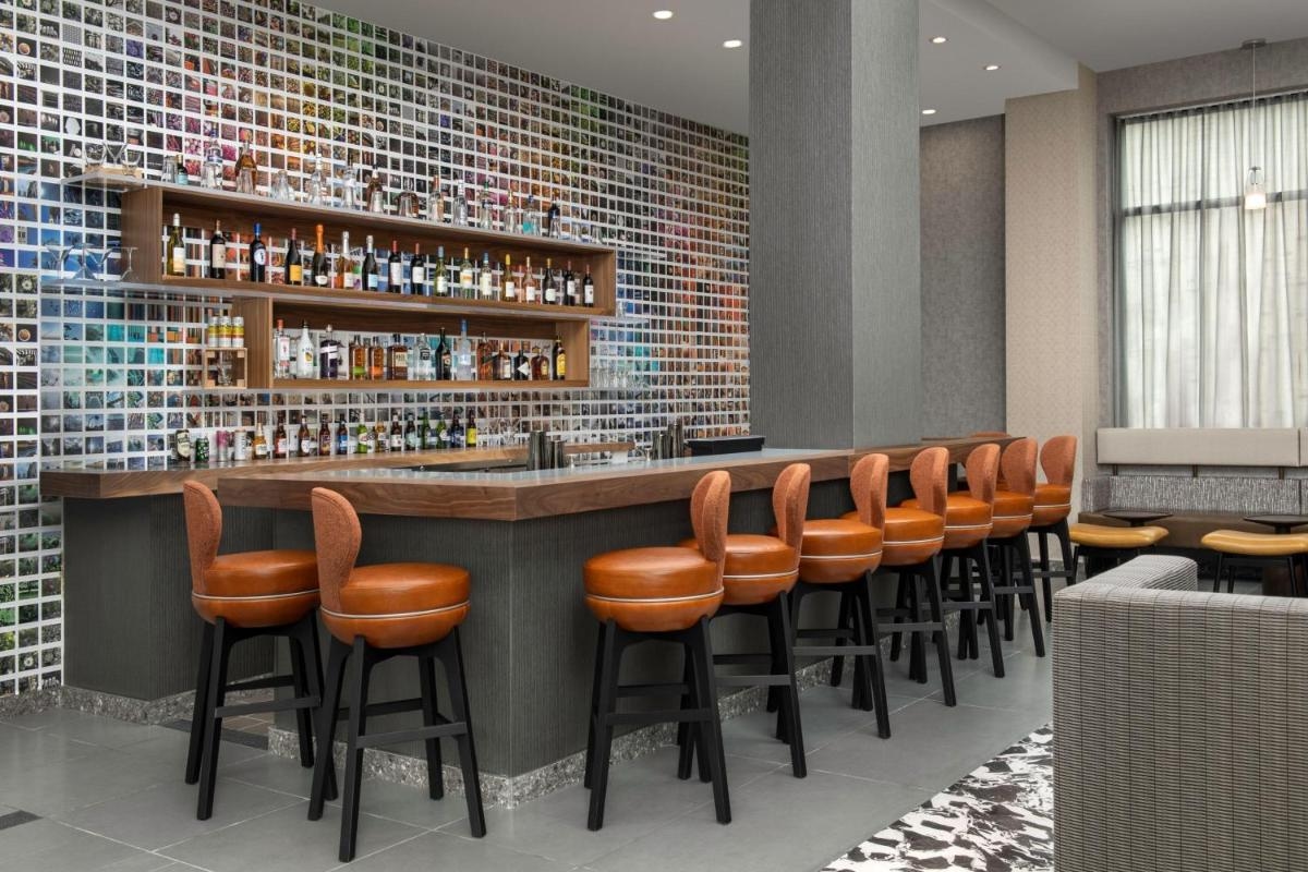 Foto de SpringHill Suites by Marriott New York Queens