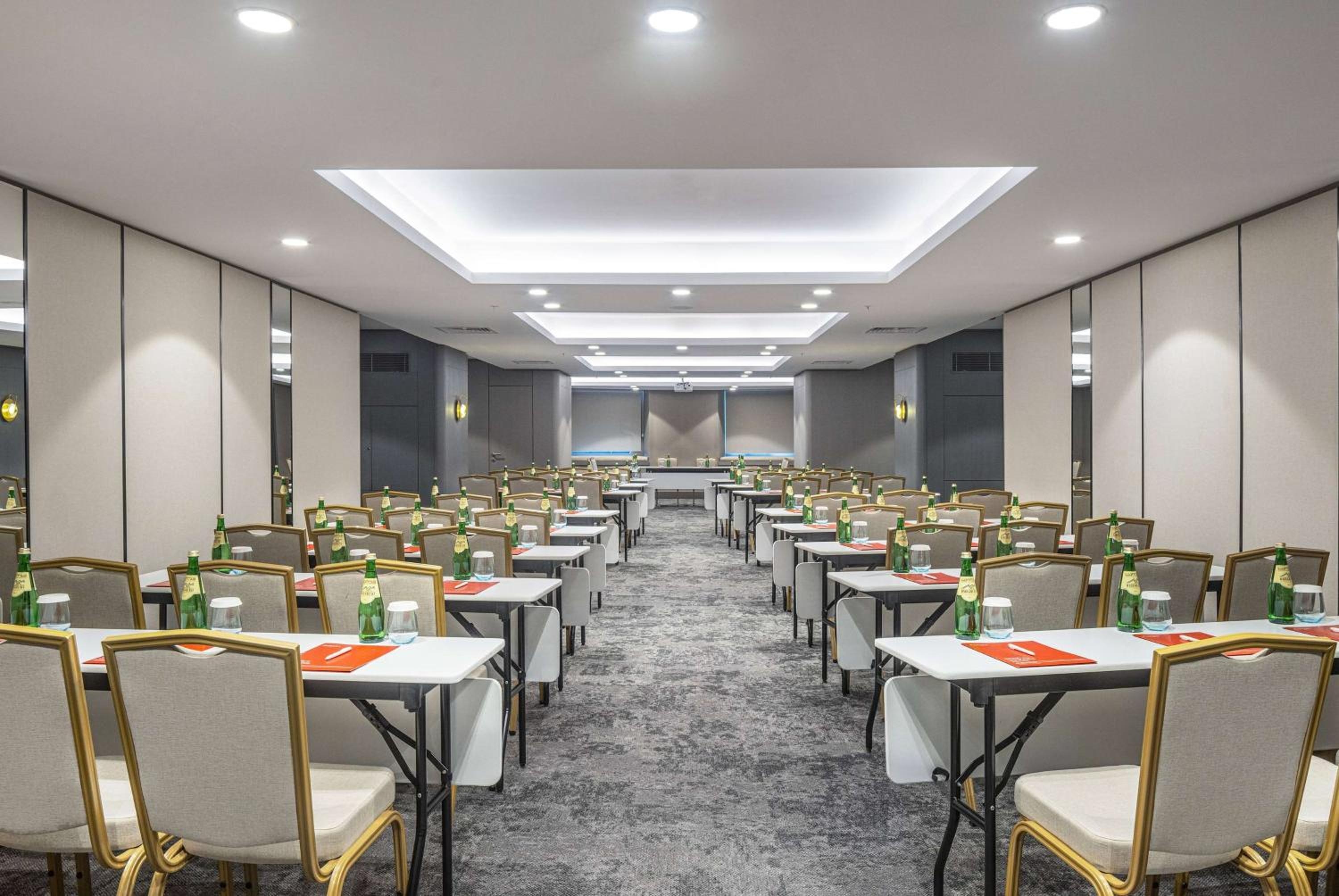 Foto de Ramada Plaza by Wyndham Batumi & Casino
