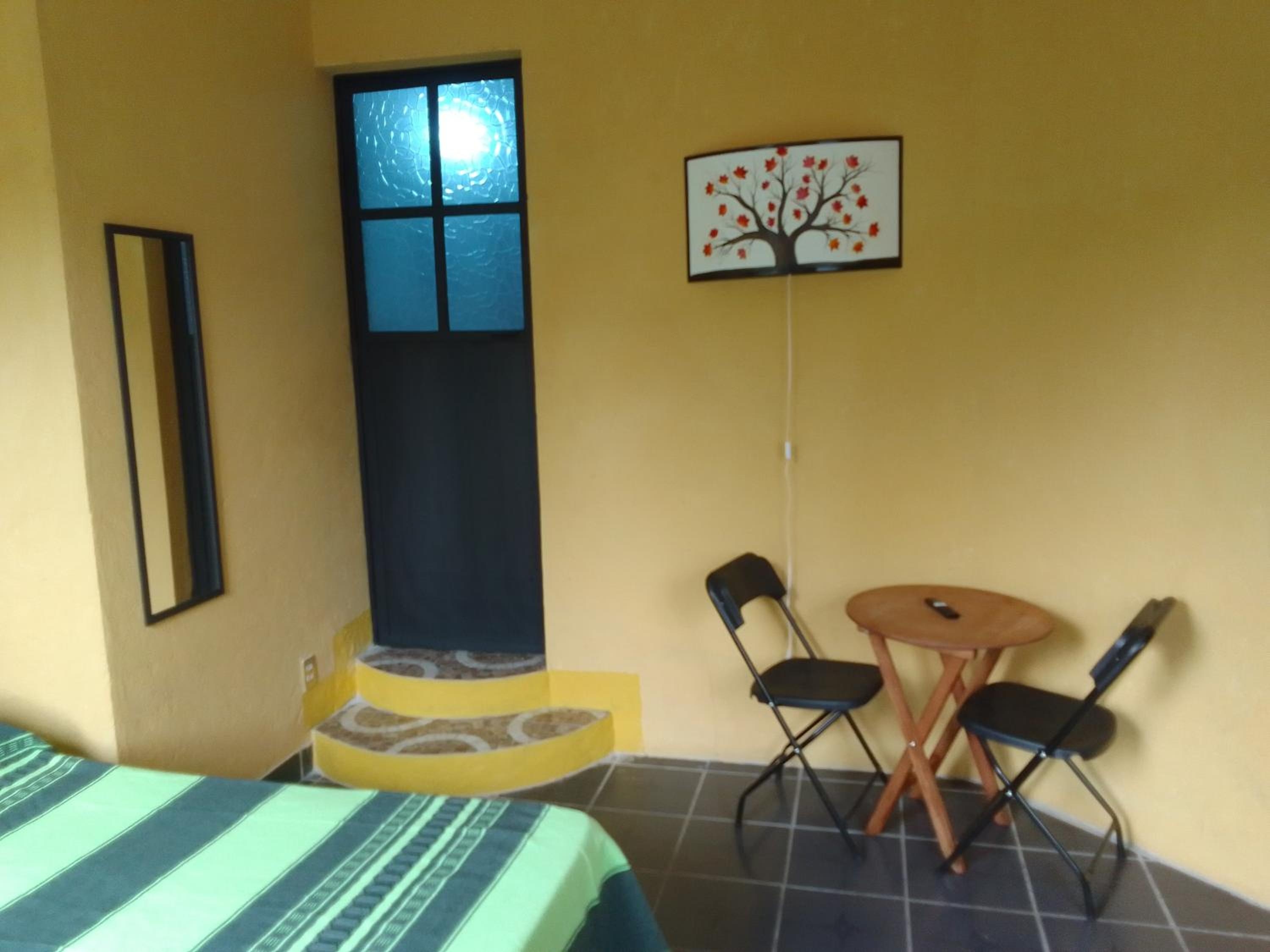 Foto de Refugio privado a pasos del centro - Hospedaje Casa Cortés