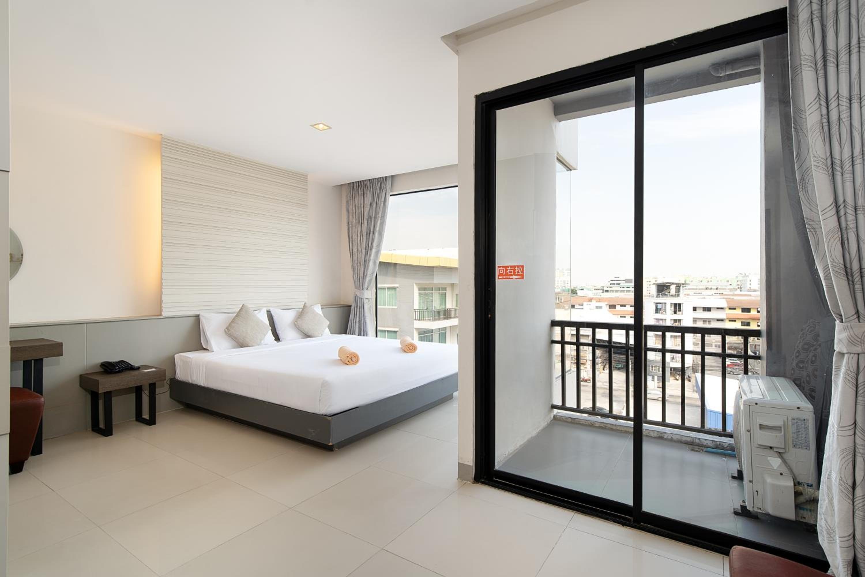 Foto de Leenova Hotel